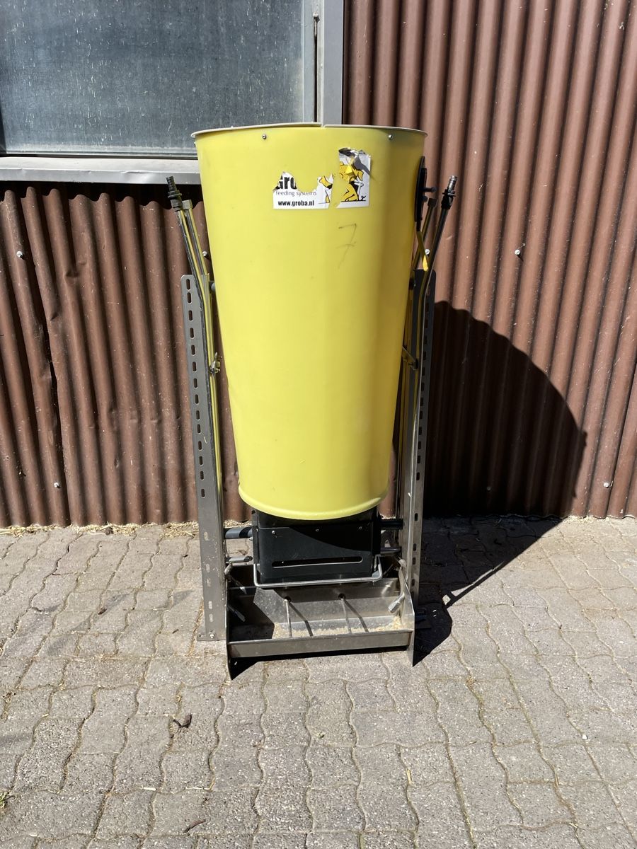 Mangimi: Robuste ,Grofit, Futterbreiautomate für Schweine – Usato da Pfyn venduto da schwalbe10