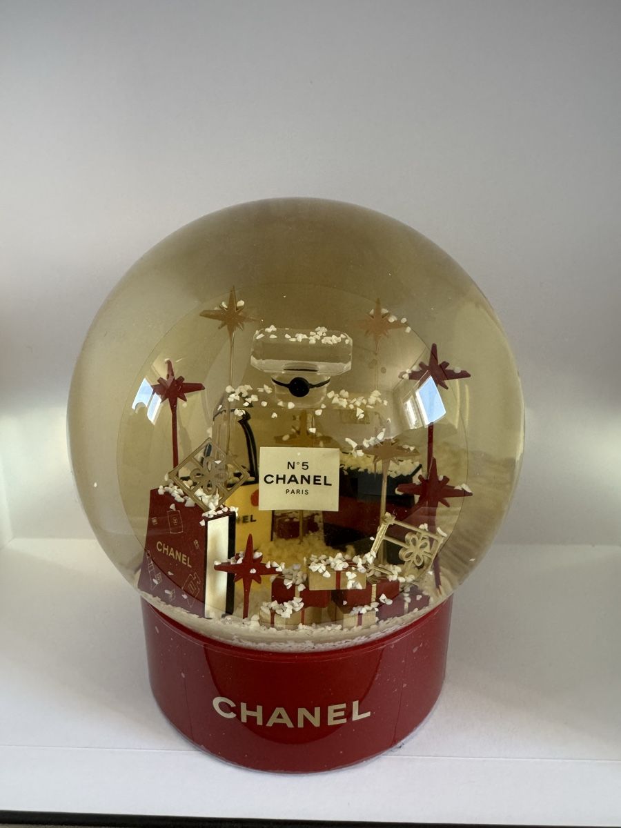 Toutes les décorations: Chanel Schneekugel Rot – Neuf (Voir description) à Bern par Blueangel6 8