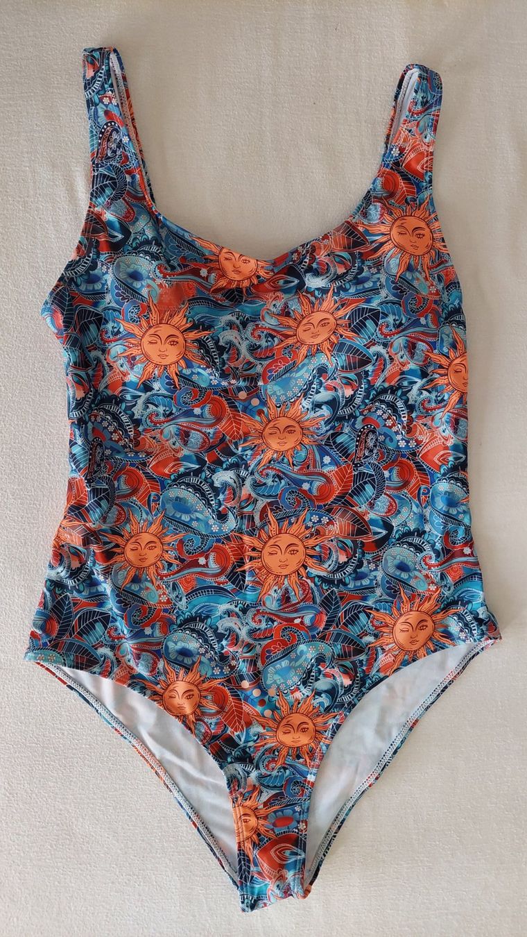 Costumi da bagno & Bikini: Neuer Badeanzug einteilig mit Sonne - Grösse XL / 44 – Nuovo (secondo la descrizione) da Oberwil BL venduto da Hunajakakku 4