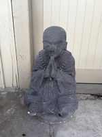 Grosse Buddha Statue aus Stein für den Garten, 55cm hoch