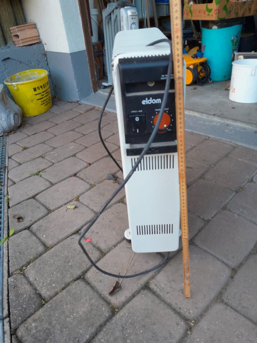 Radiatori: Ölofen Elektroofen – Usato da Boltigen venduto da Hightower13