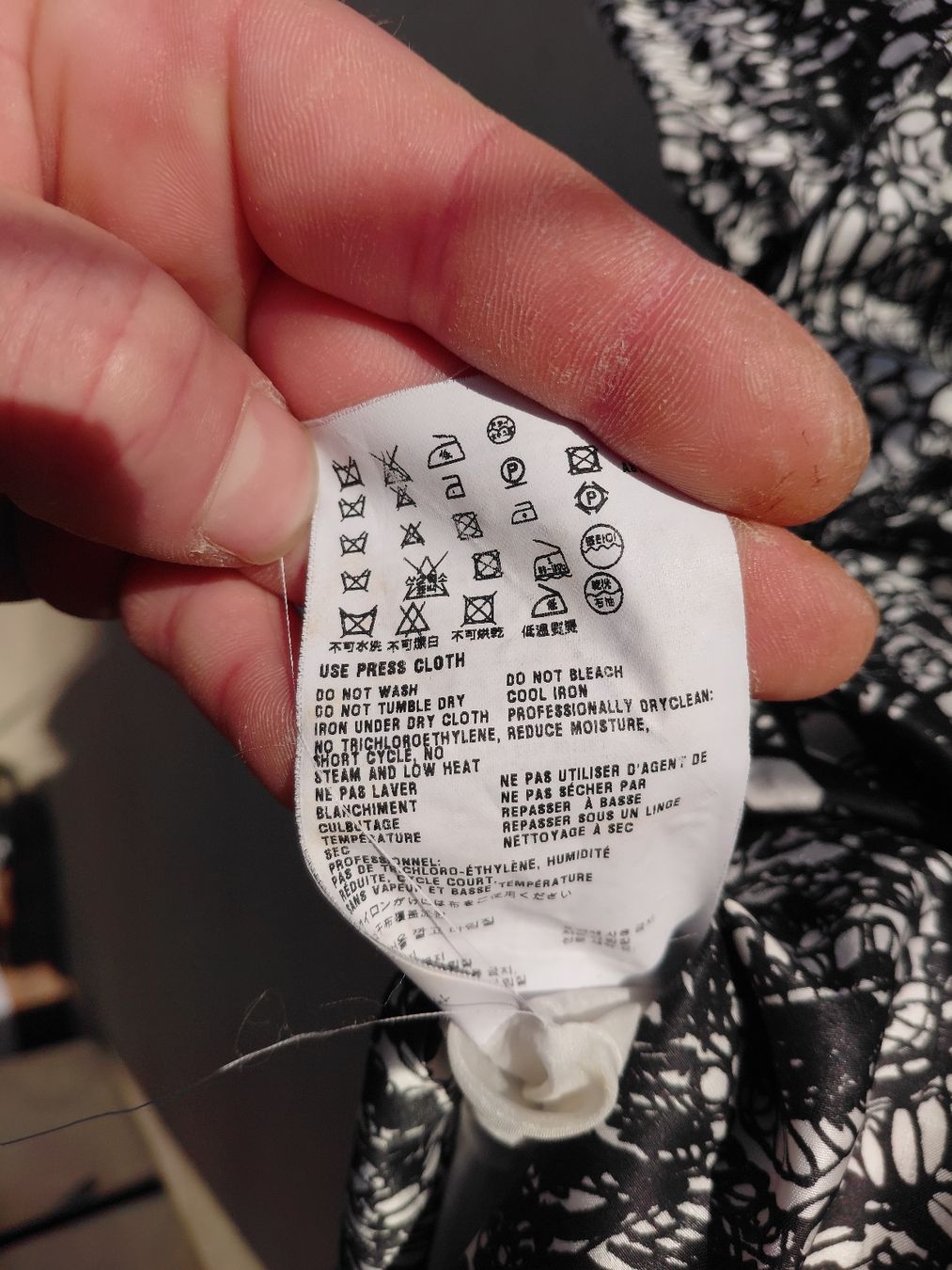 Prada Vestiti: Robe Prada en parfait état! – Usato da Montreux venduto da j44_5f9m 4