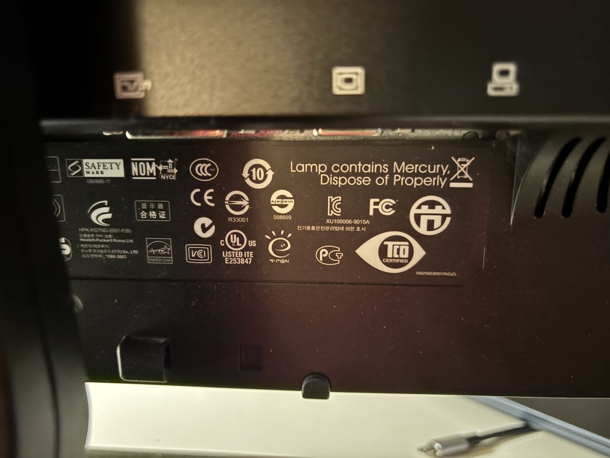 Hewlett Packard Monitor: HP Monitor – Usato da Auw venduto da Megahit2008 2