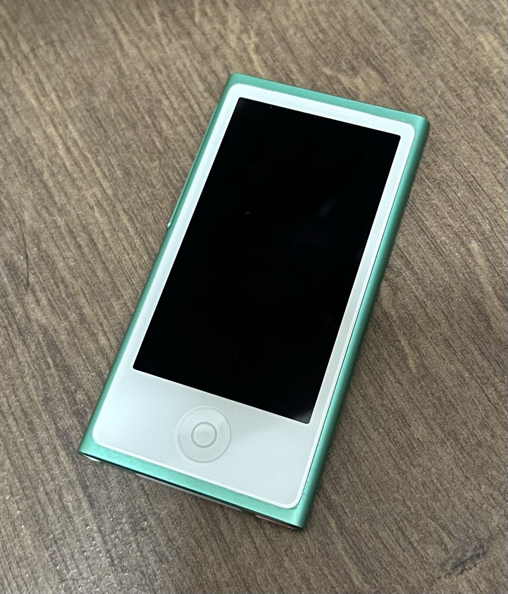 Apple Tragbarer Mediaplayer: iPod 7 Nano – Neu (gemäss Beschreibung) aus Siebnen von TheGrizzlyGus