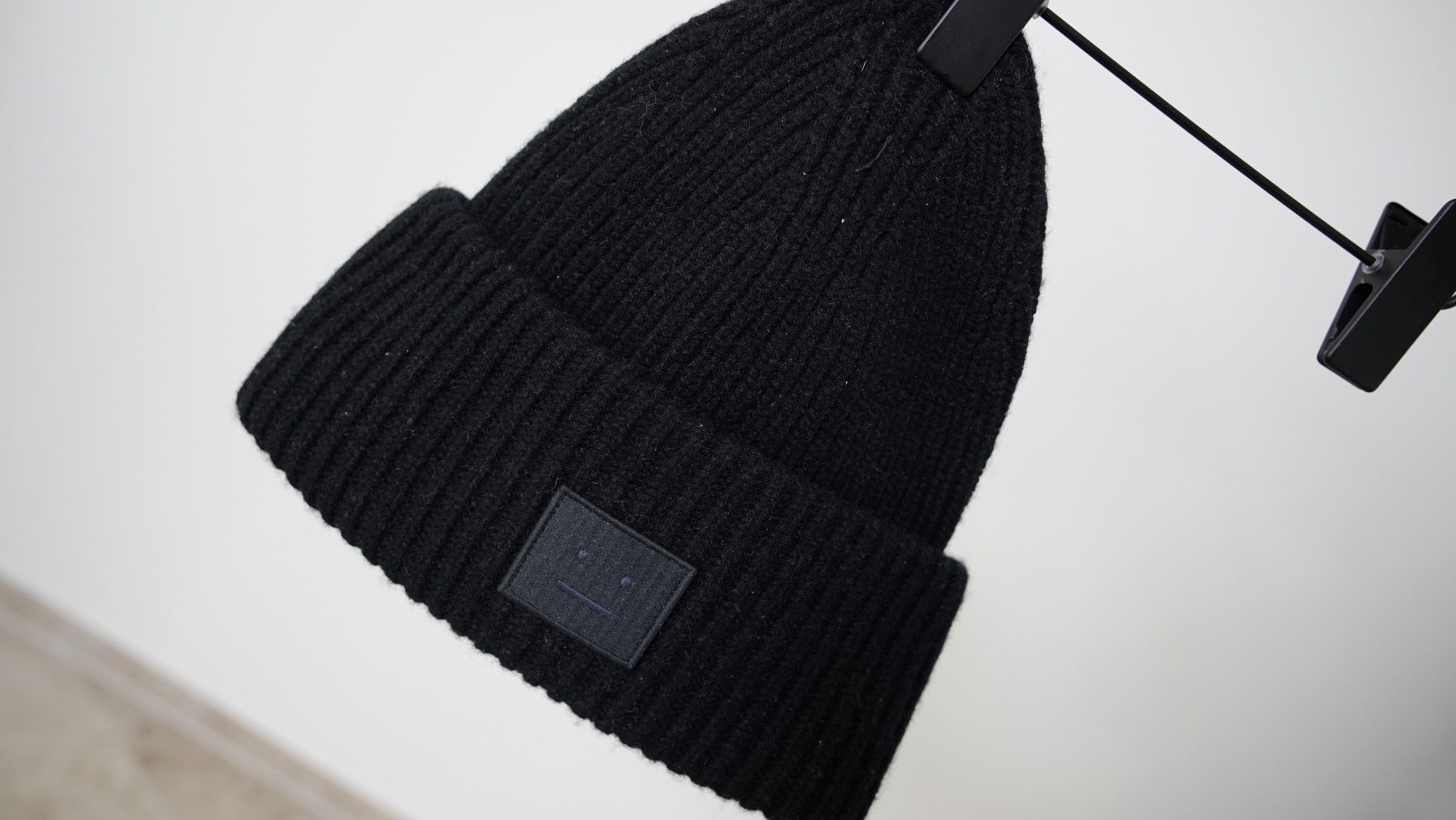 Copricapi, berretti & cappellini: Acne Studios Beanie Mütze – Nuovo (secondo la descrizione) da Zürich venduto da julia_vina 1