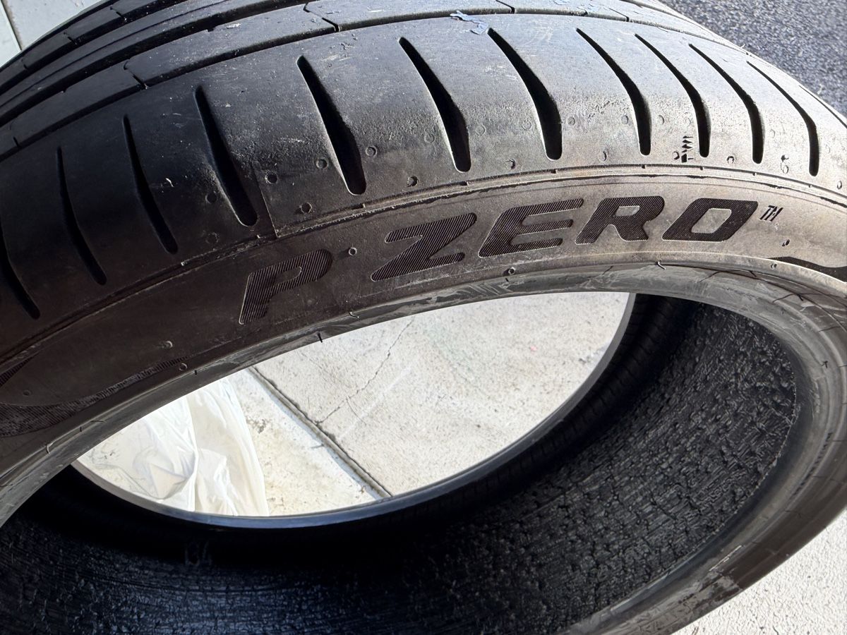 Tutti pezzi di ricambio auto: Pirelli P Zero 245/35 R20 95Y 2Stk. – Usato da Zug venduto da san_rqn9 1