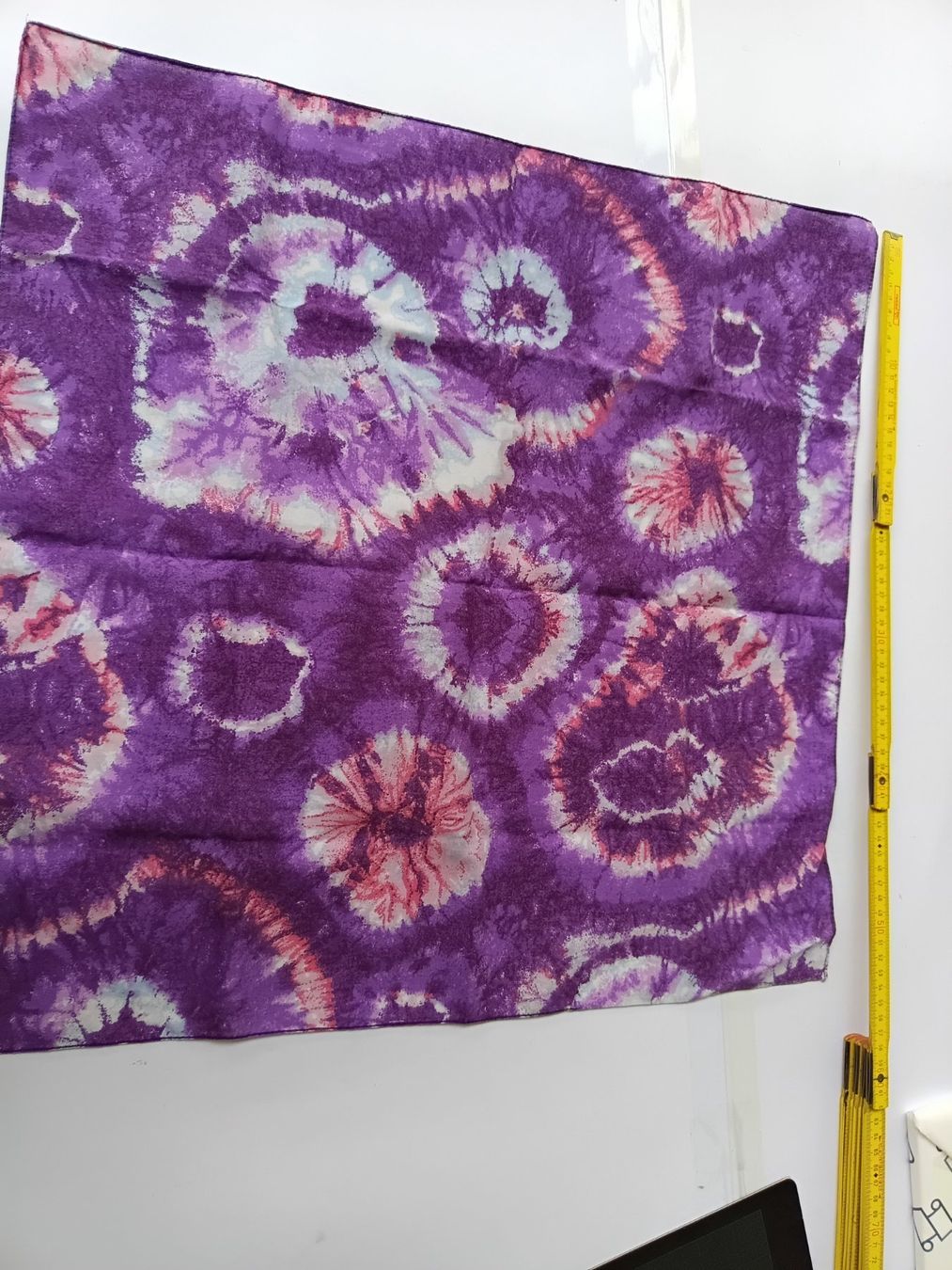 Foulards, Tücher & Schals: Lila Batik Sommer Schal – Neu (gemäss Beschreibung) aus Wängi von Ladys_First