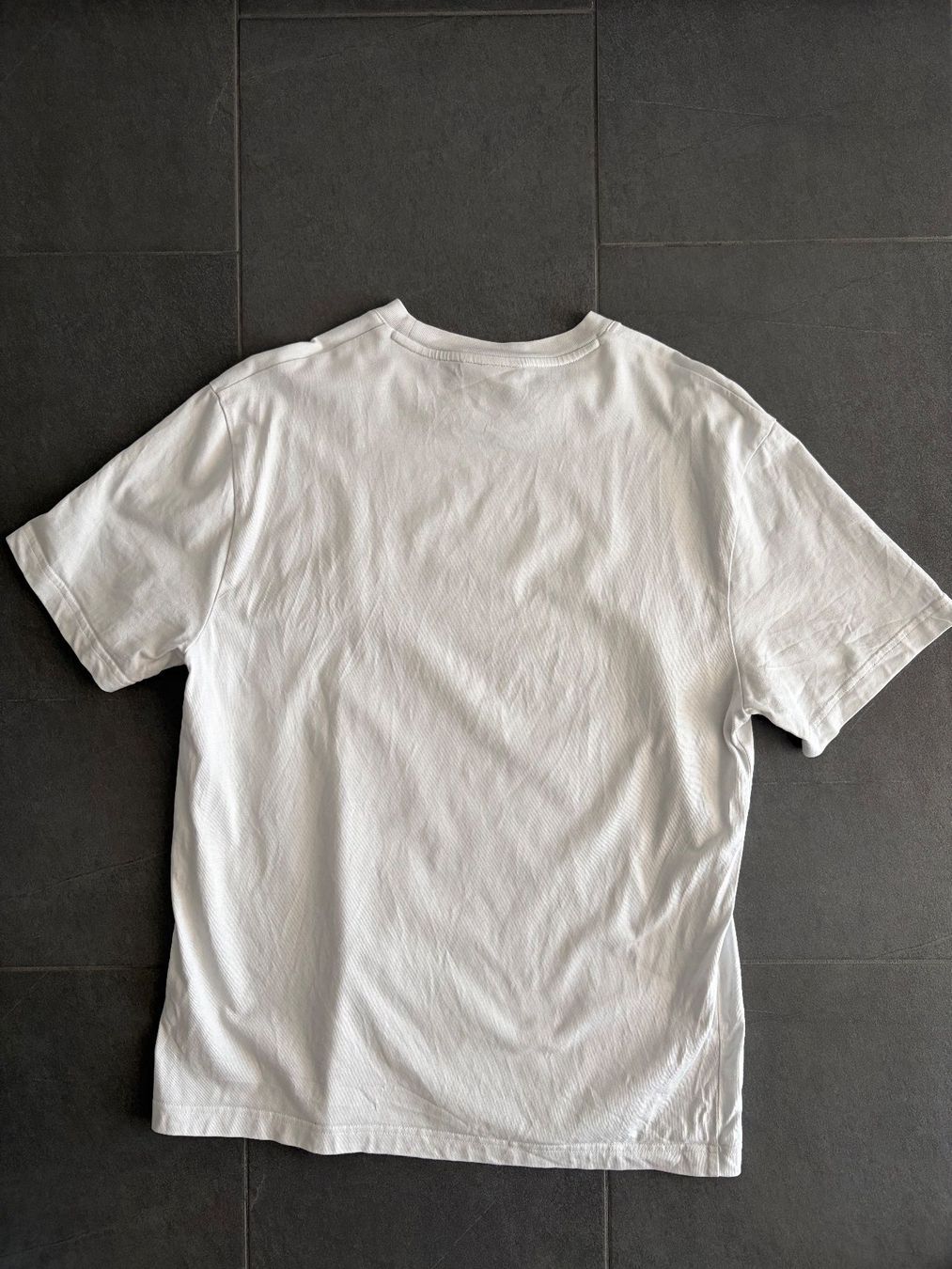 Lacoste T-shirt: Lacoste T-Shirt basic - weiss, Grösse M, kleine Flecken – Usato da Beinwil am See venduto da den_p9db 1