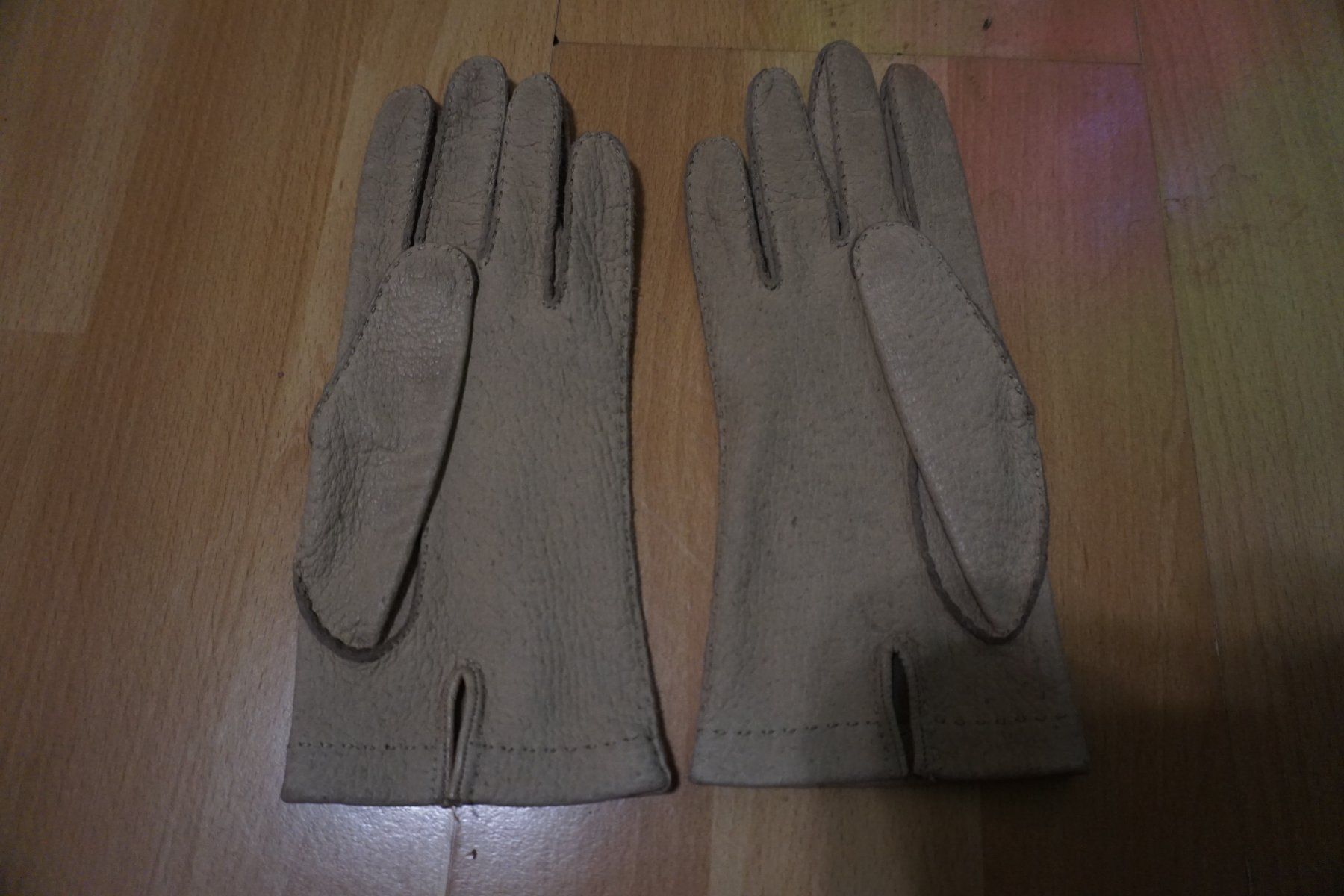 Handschuhe & Handstulpen: Damen Handschuhe, Leder beige – Gebraucht aus Zürich von einalemjena