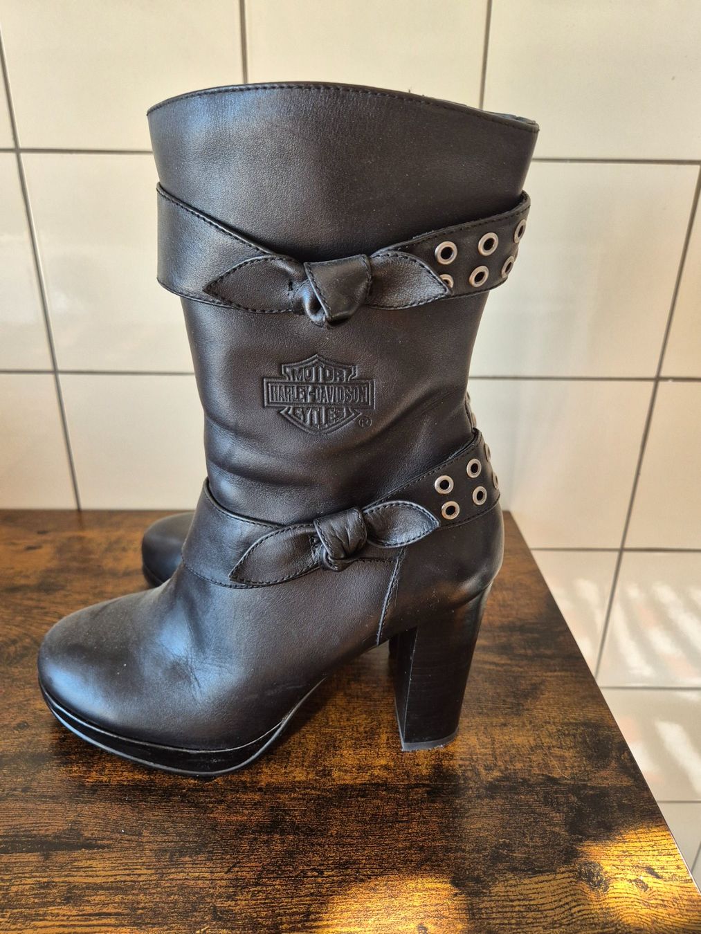 Harley-Davidson Scarpe da donna: Bottines cuir Harley Davidson – Usato da Genève venduto da boudha71 3