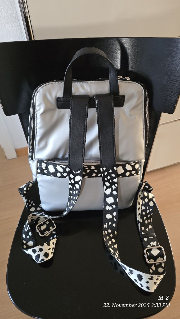 Picard Zaini: Rucksack Silber von PICARD – Nuovo (secondo la descrizione) da Sursee venduto da M_Z 2