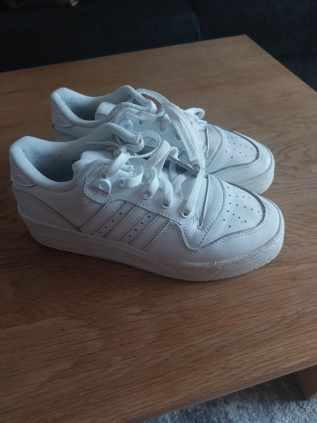 Adidas Scarpe da uomo: Adidas Turnschuhe Gr 36 – Usato da Landquart venduto da Cedes 1