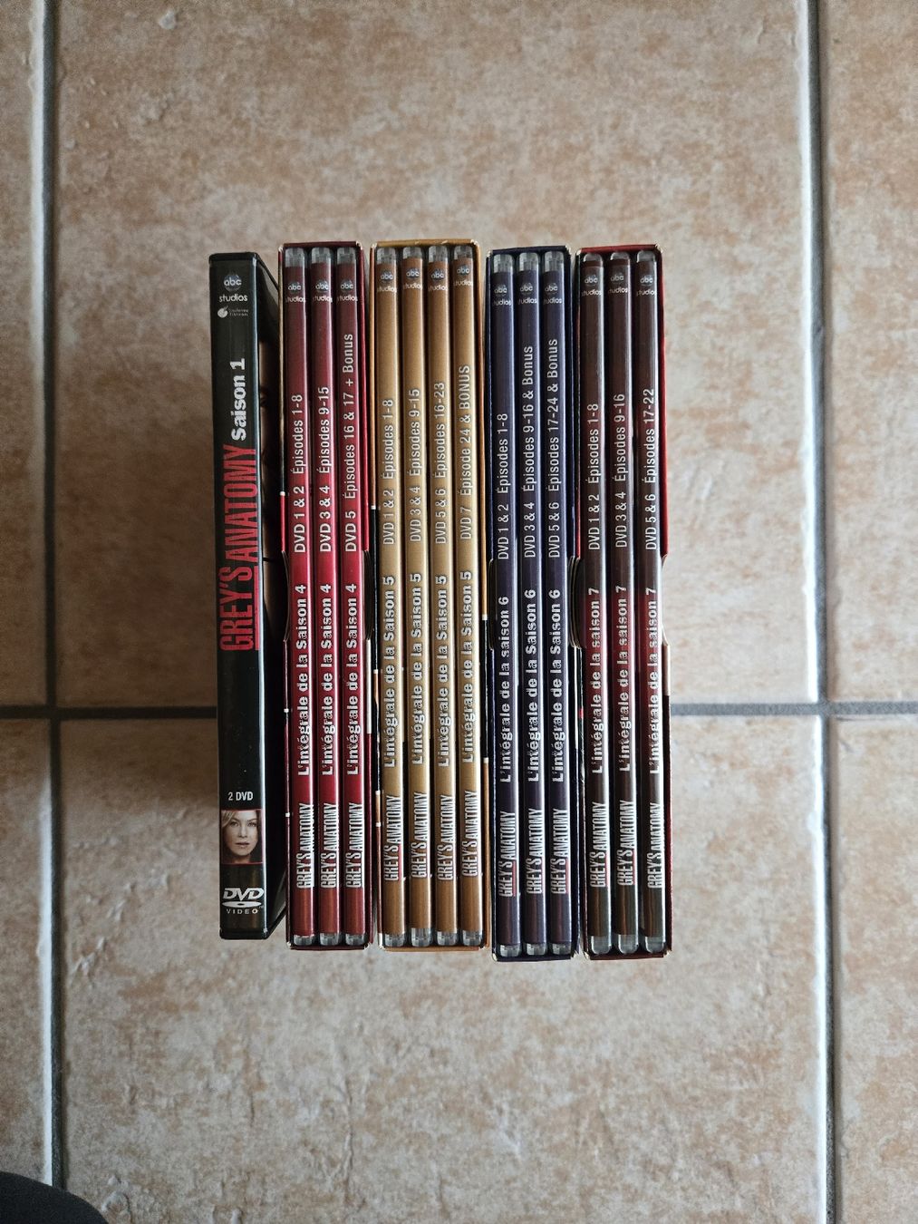 Tous les DVDs: Lot Dvd Grey's anatomy – D'occasion à Sion par Oonathoo 2