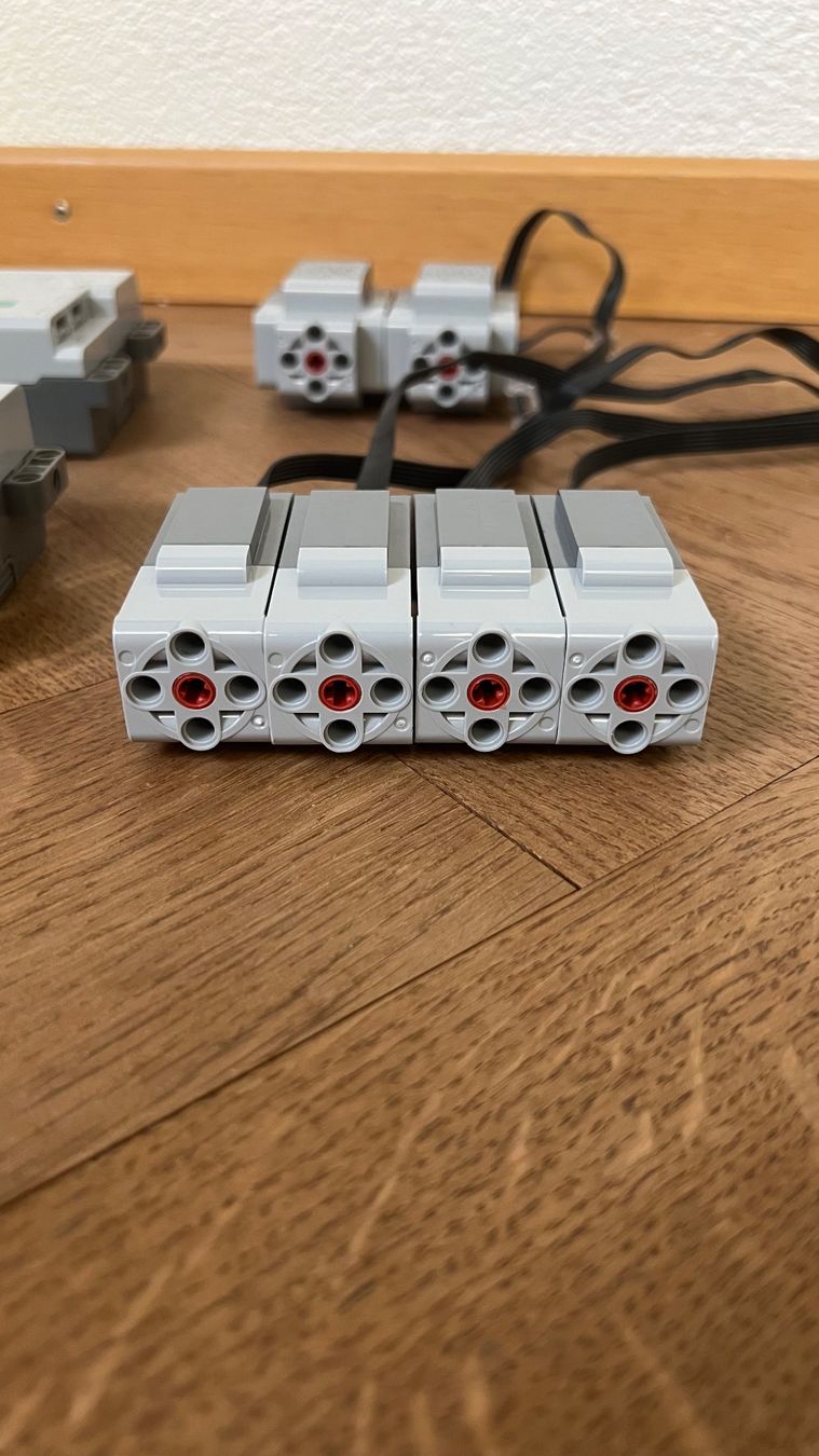 Lego Jeux de construction: Lego PoweredUP Motor Set vom Lego 42100 Bagger – D'occasion à Olten par Tivalent 1
