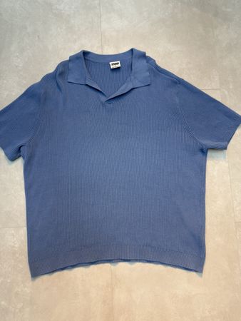Blaues Hemd