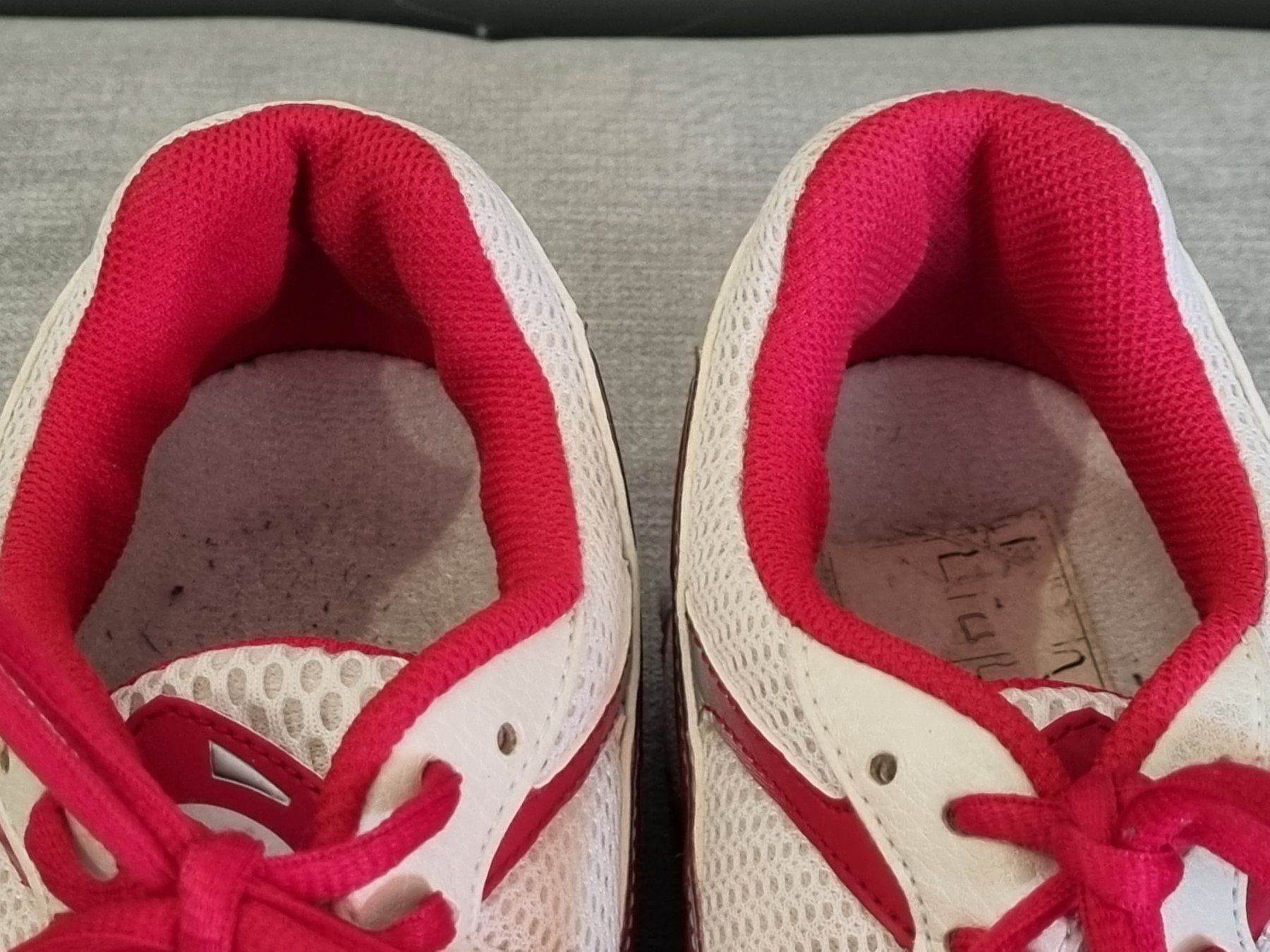 Scarpe da uomo: Turnschuhe Grösse 39 1/3 – Usato da Schönenwerd venduto da Chez_Mimi 3
