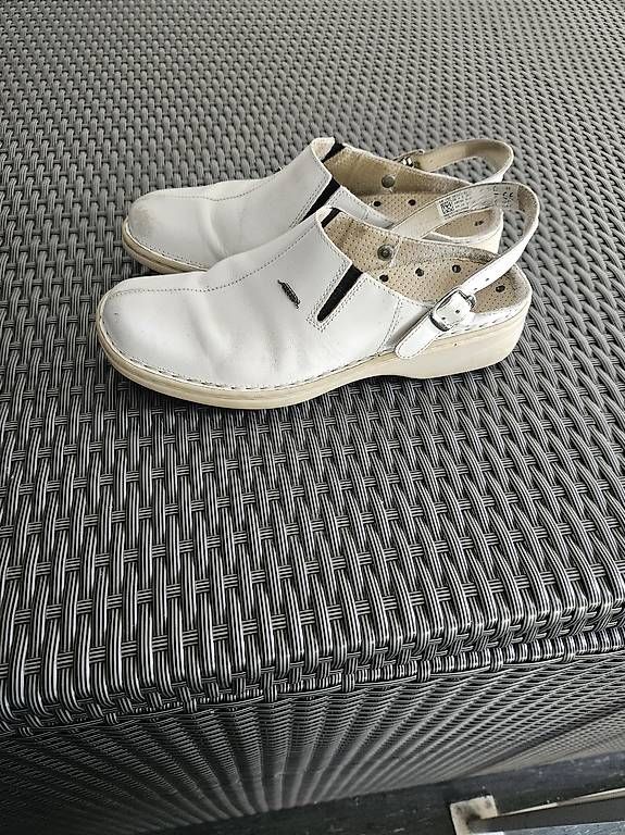 Damenschuhe: Abeba Berufsschuhe / Pflegeschuhe Gr. 40  weiss – Gebraucht aus Zürich von Elena231 3