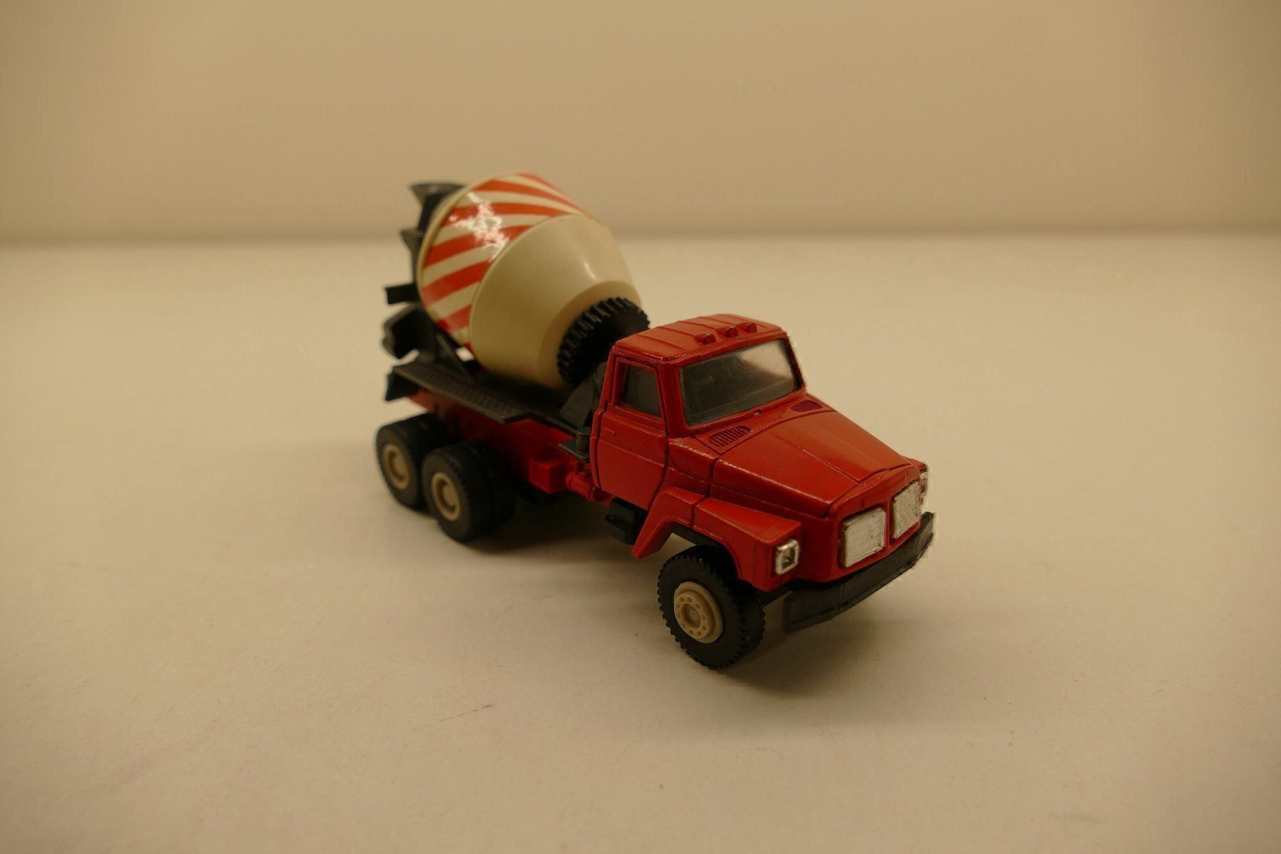 Modellini d'auto: M 1:70: Beton/Cement Mischer – Nuovo (secondo la descrizione) da Niederhasli venduto da rail-duerst