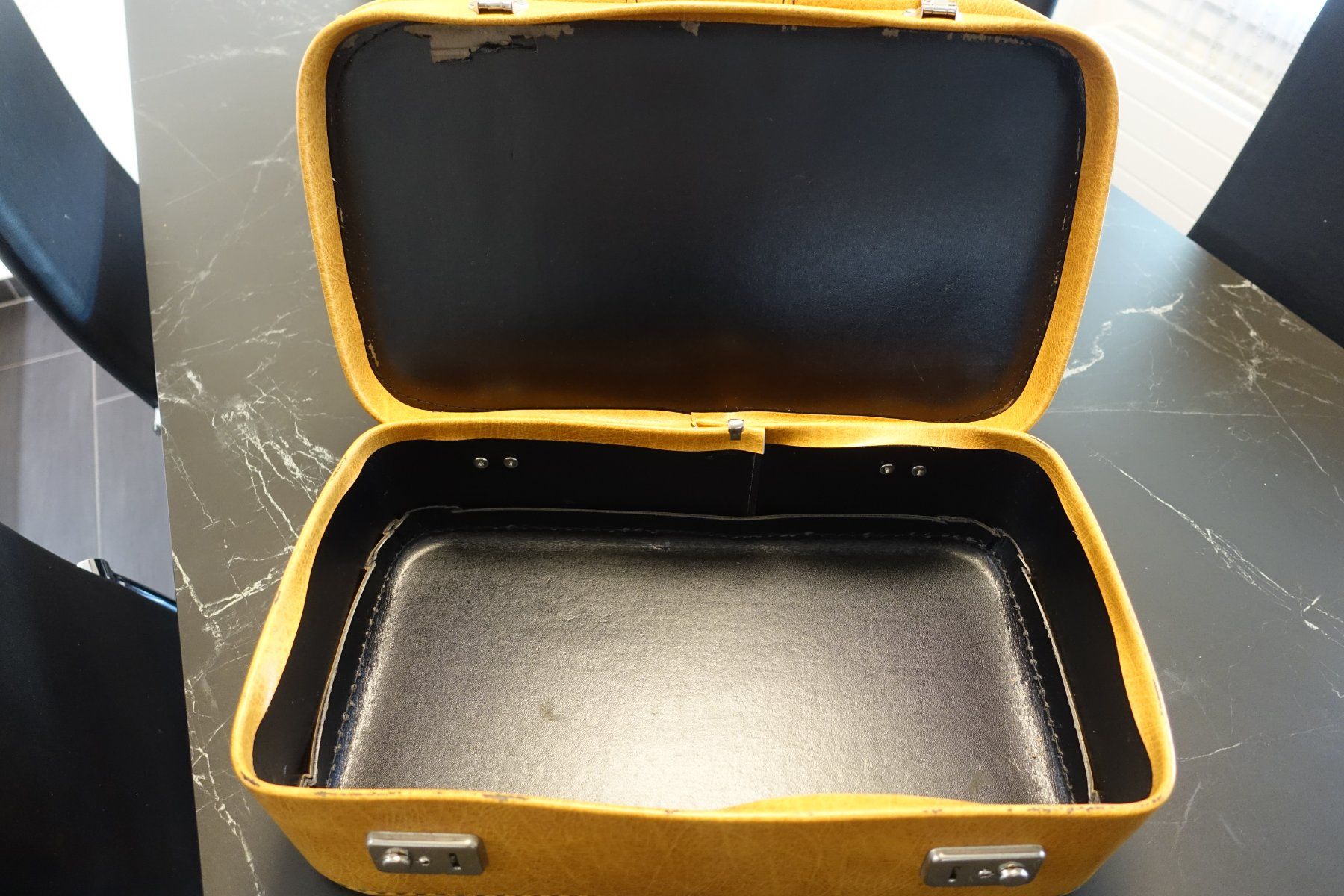 Borse: Reisetasche – Usato da Belp venduto da Mazarron58 1