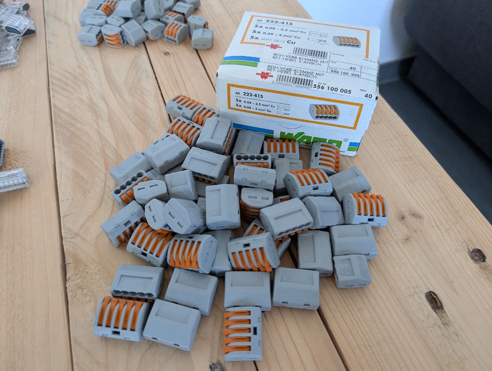 Wago Componenti elettronici: Diverse WAGO-Klemmen – Usato da Buttwil venduto da Sadusk 5