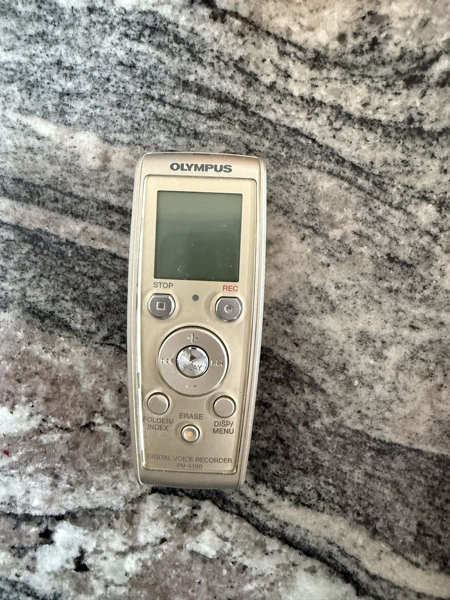 Olympus Aufnahmegeräte: Olympus VN-4100 Digital Voice Recorder – Gebraucht aus Hüttwilen von sar_8gj7