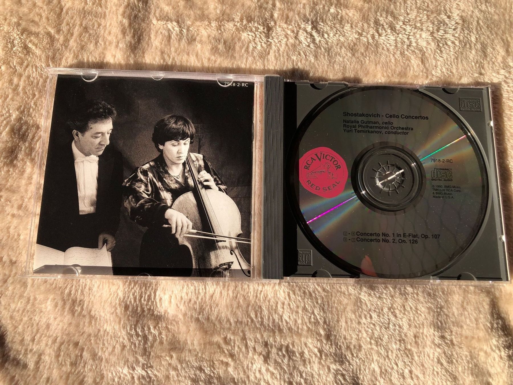 CD: Schostakowitsch Cello Konzerte CD Gutman Temirkanov – Usato da Schübelbach venduto da Dolly990_2 1