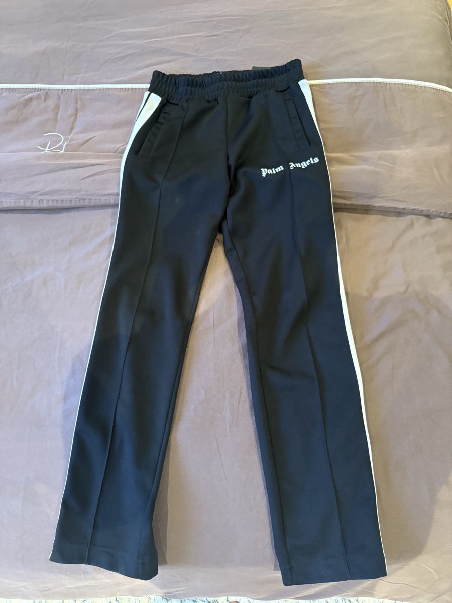 Palm Angels Pantaloni: Training Palm Angel  – Usato da Vésenaz venduto da lia_9ljt