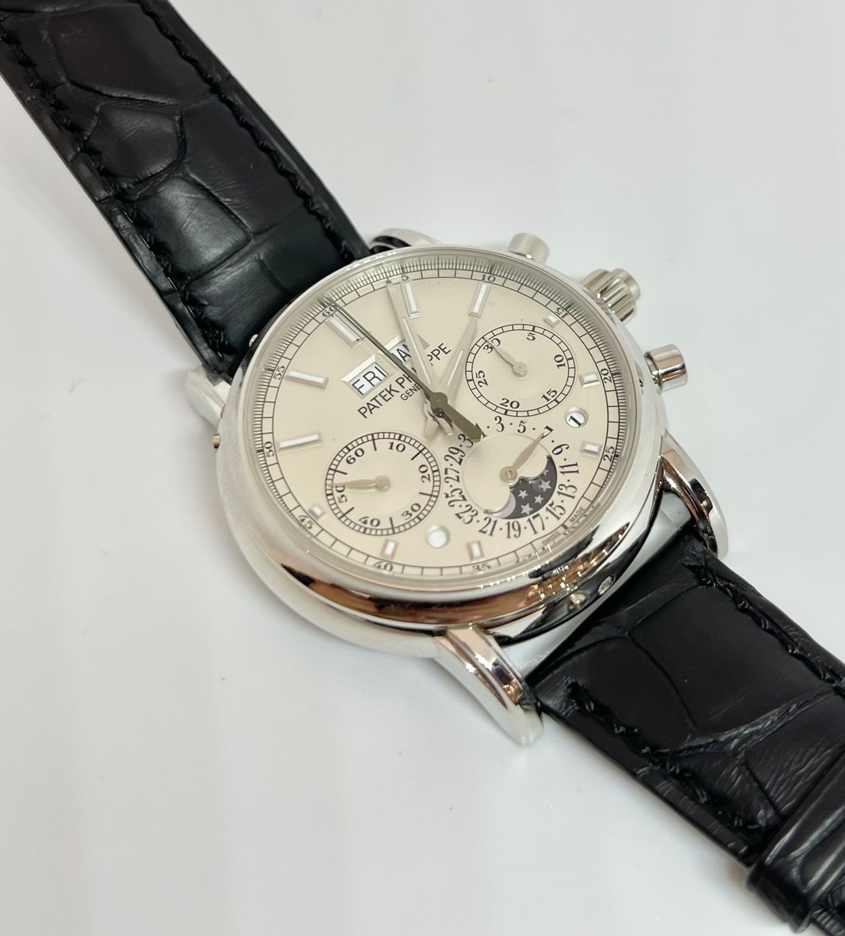 Patek Philippe Orologi: Patek Philippe 5204P New Full Set – Nuovo e nell'imballaggio originale da Lugano venduto da Superstudiolugano 2