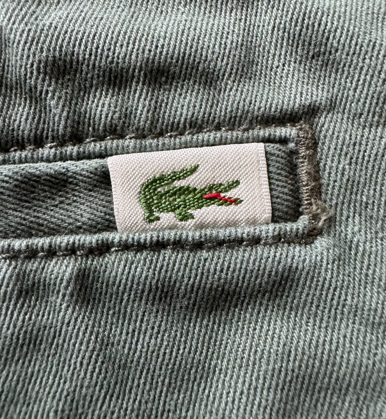 Lacoste Hosen: Originale Lacoste Hose Grösse 38 – Gebraucht aus Bern von Mimmo00 2