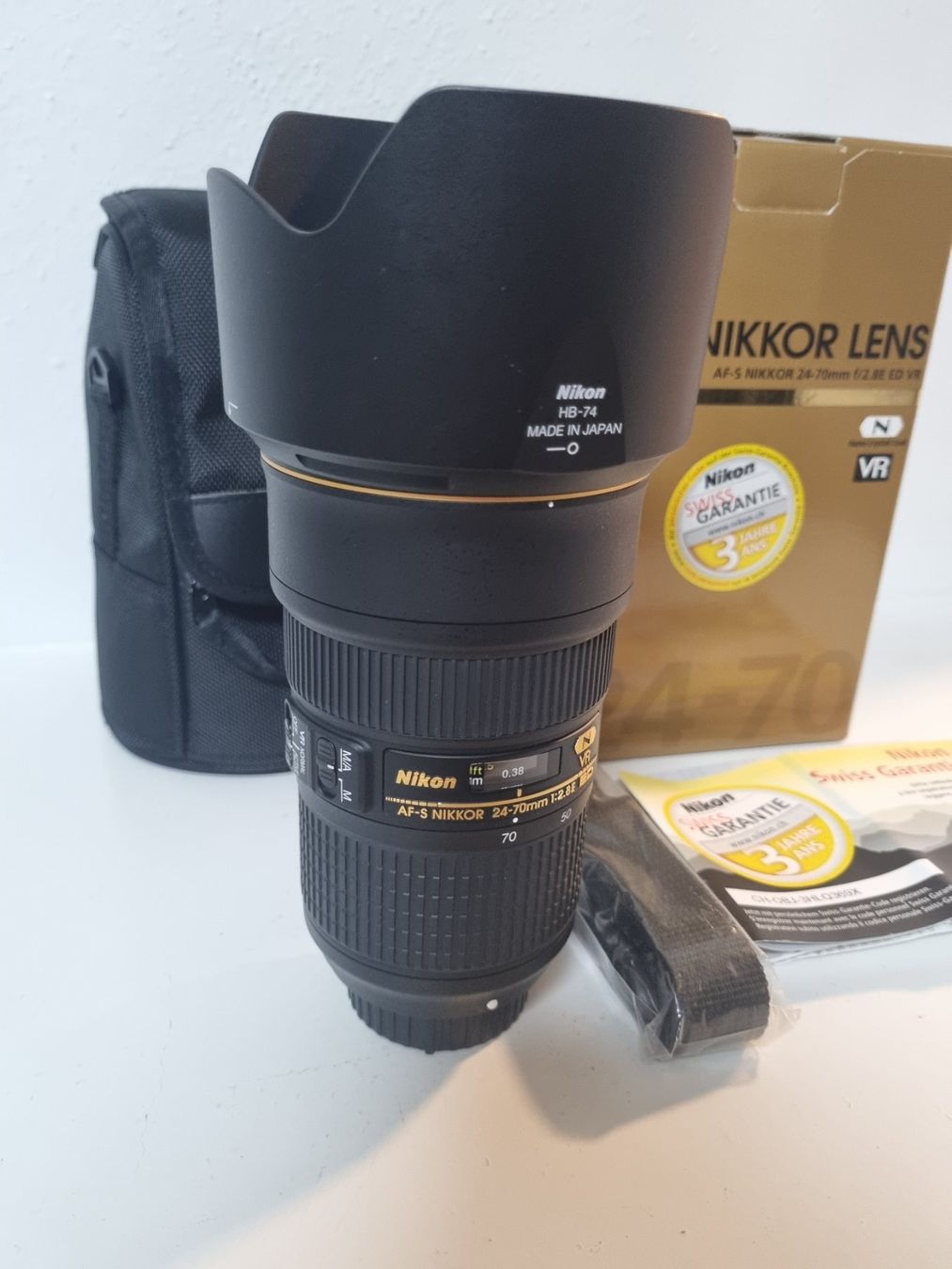 Nikon Objektive: Nikon 24-70 2.8 ED VR F-Mount – Gebraucht aus Rhäzüns von D-VA 1
