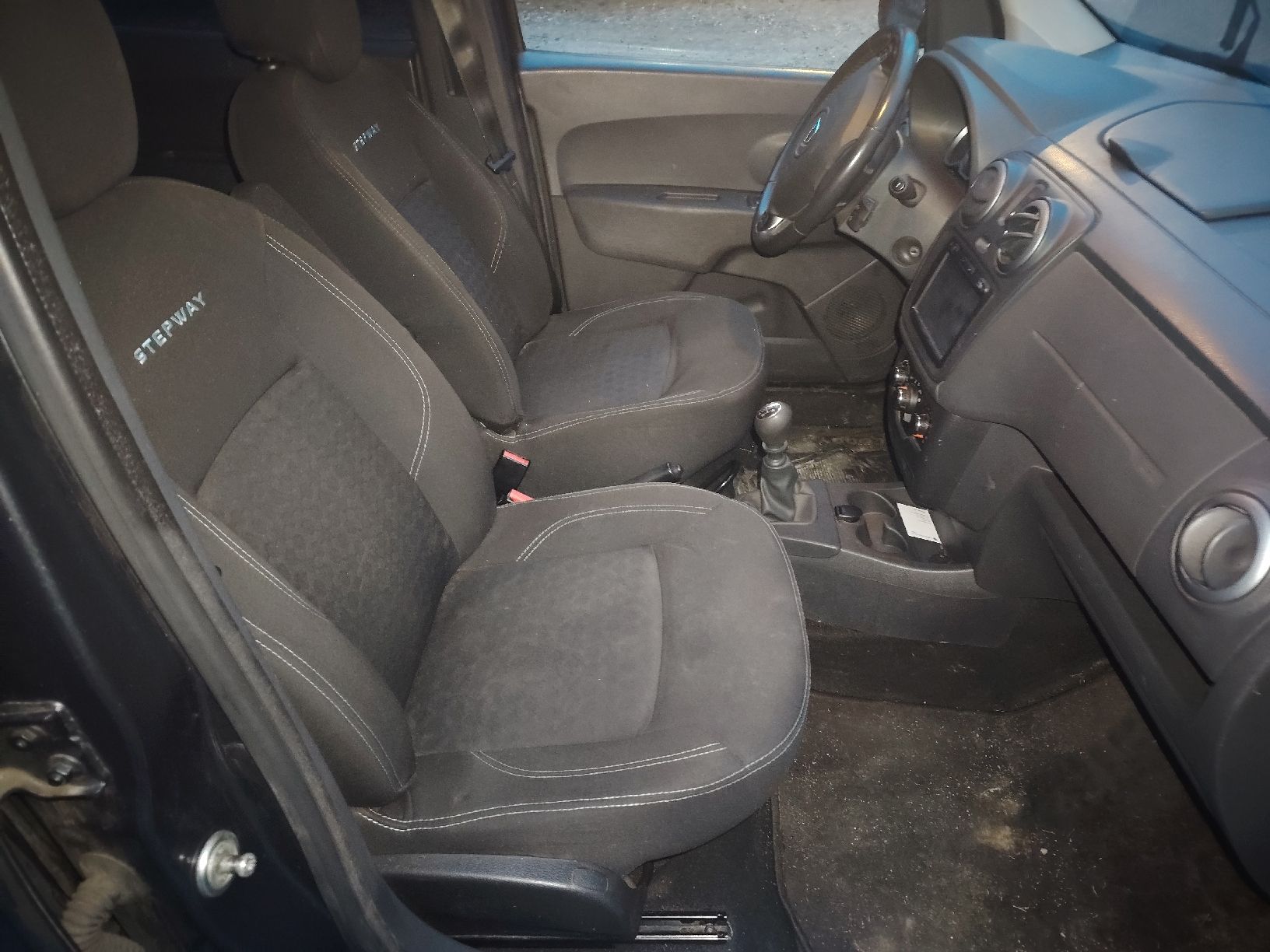 Dacia Autos: Lodgy 1.5dci 7p – Defekt aus Mairengo von danisimi 1