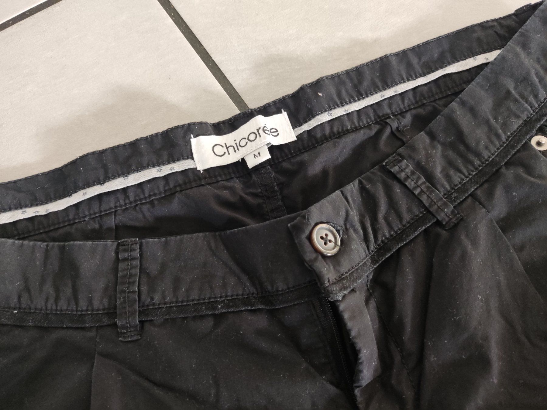 Pantaloni: Schwarze Mädchen Sommerhose Grösse M – Usato da Kriens venduto da rinzmann 1