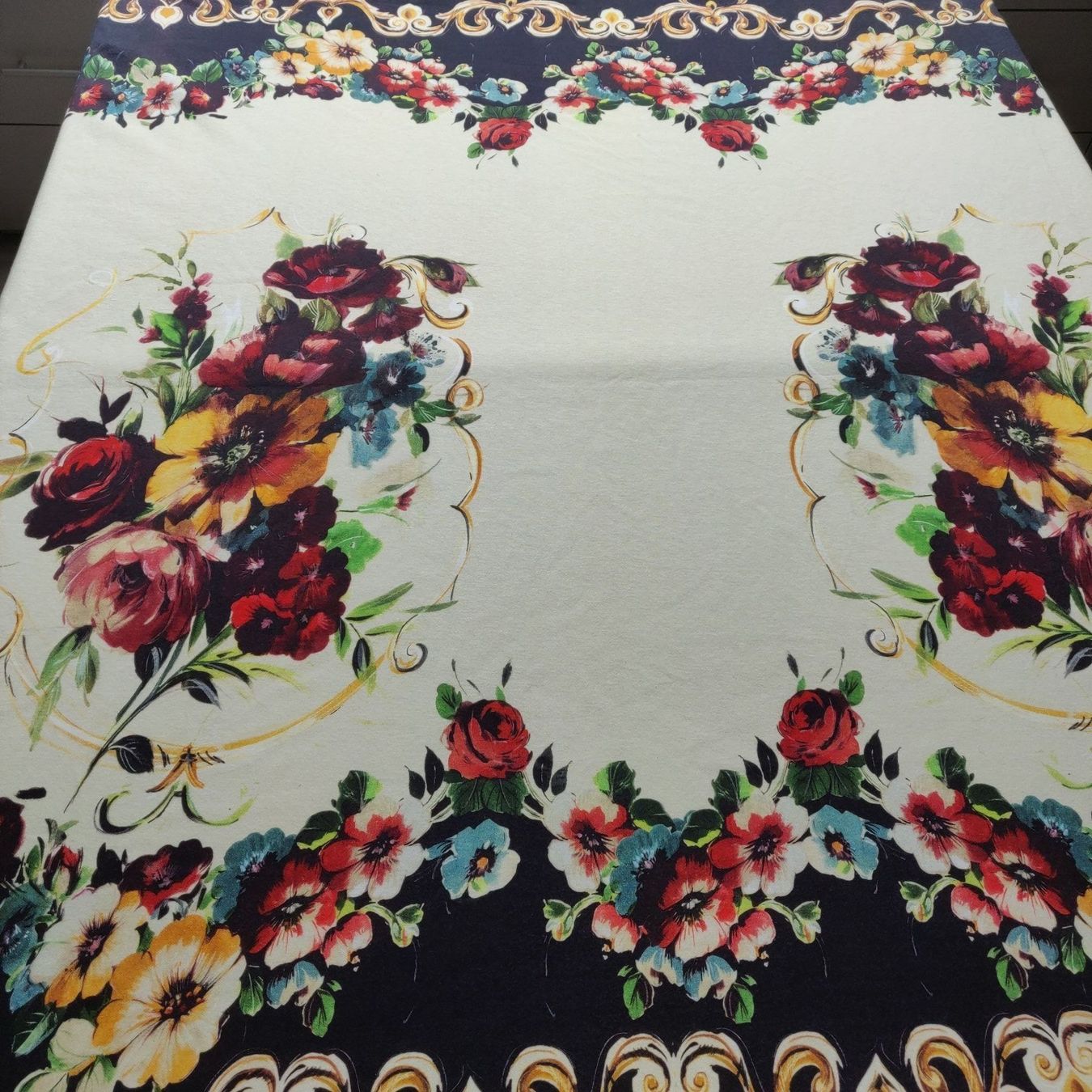 Tessuti: Stoff Baumwolle Jersey L1.35x1.27 Panel Bouquet classico – Nuovo (secondo la descrizione) da Lufingen venduto da Voyager7 1