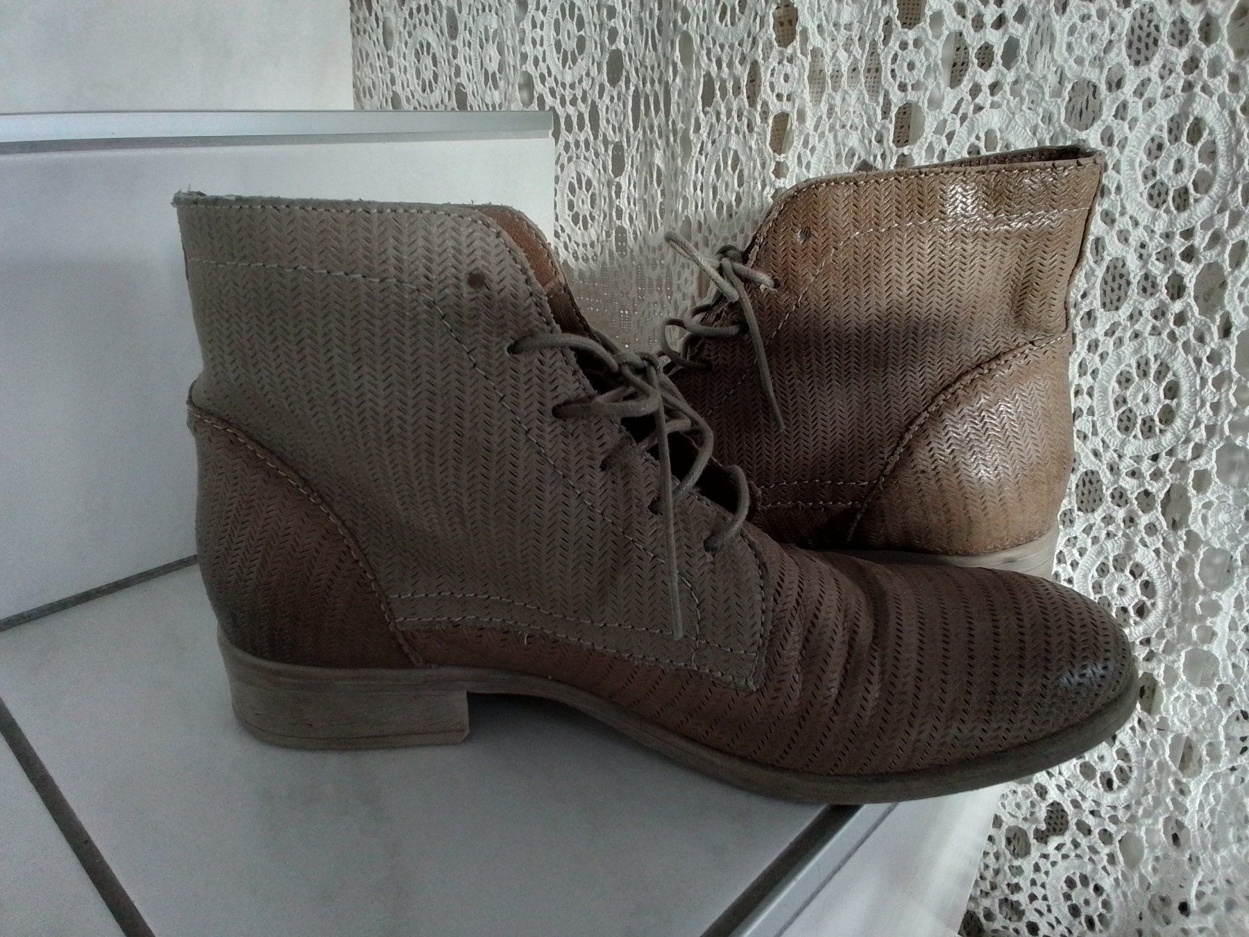 Scarpe da donna: Leder Schuh von Globus Gr. 39 – Usato da Heimberg venduto da sunny1970 1