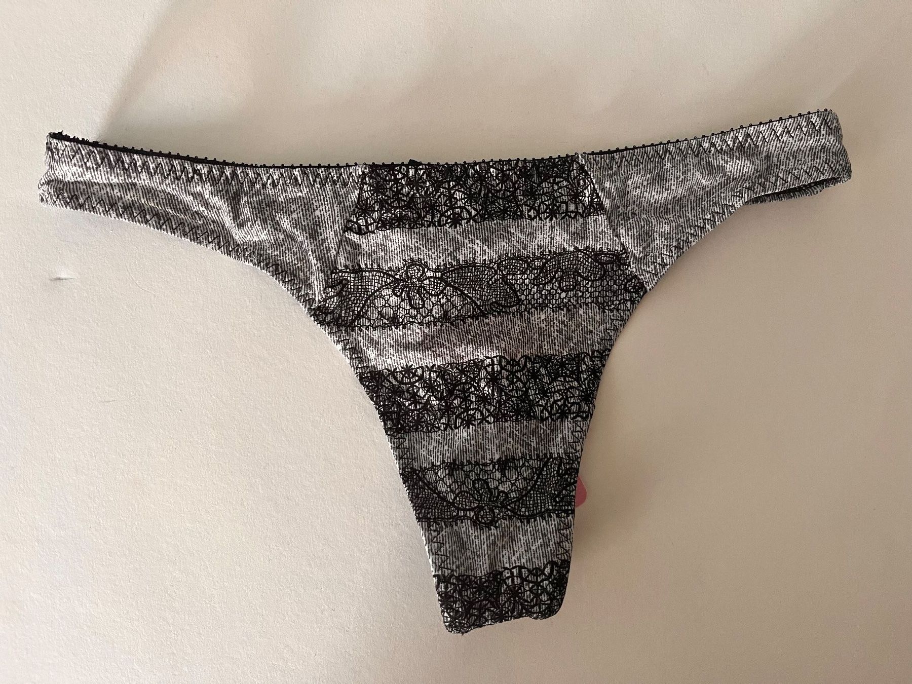 Sonstige Unterwäsche: ANTIGEL, String, Grösse 38, Farbe Grau – Neu und originalverpackt aus Rudolfstetten von gst_g7xl