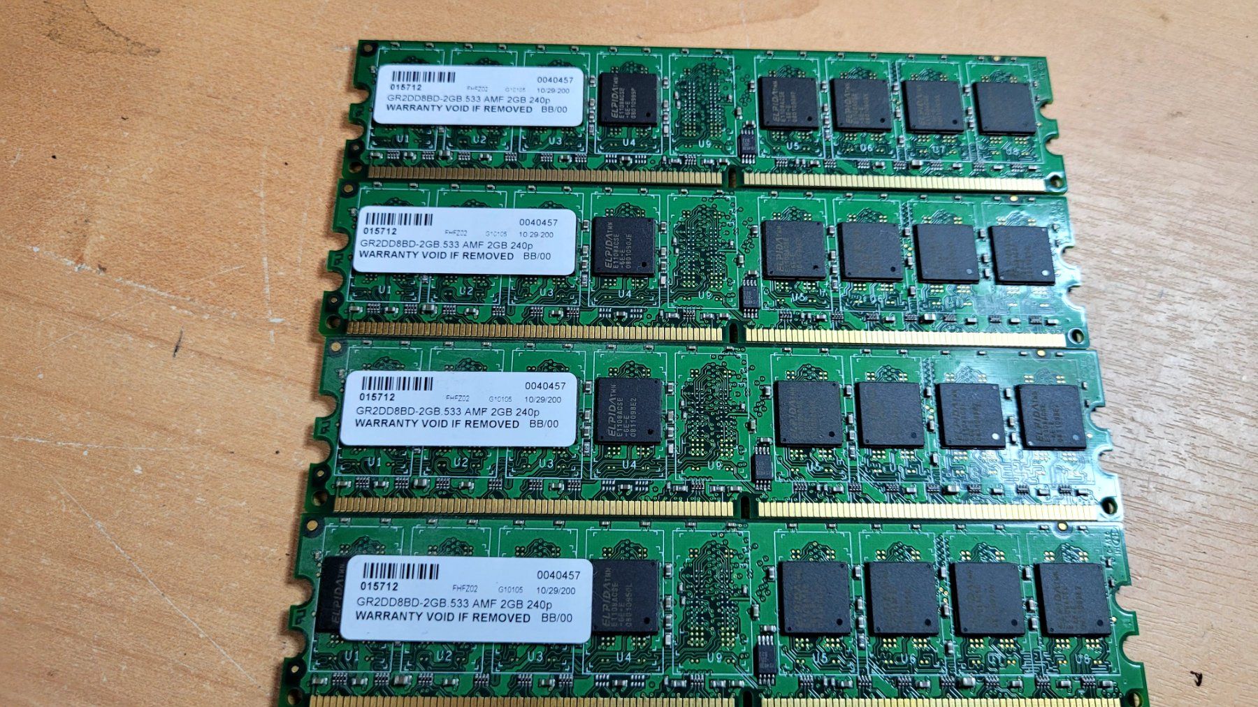 Memoria / RAM: Elpida 2GB – Usato da Bionnens venduto da Meg011