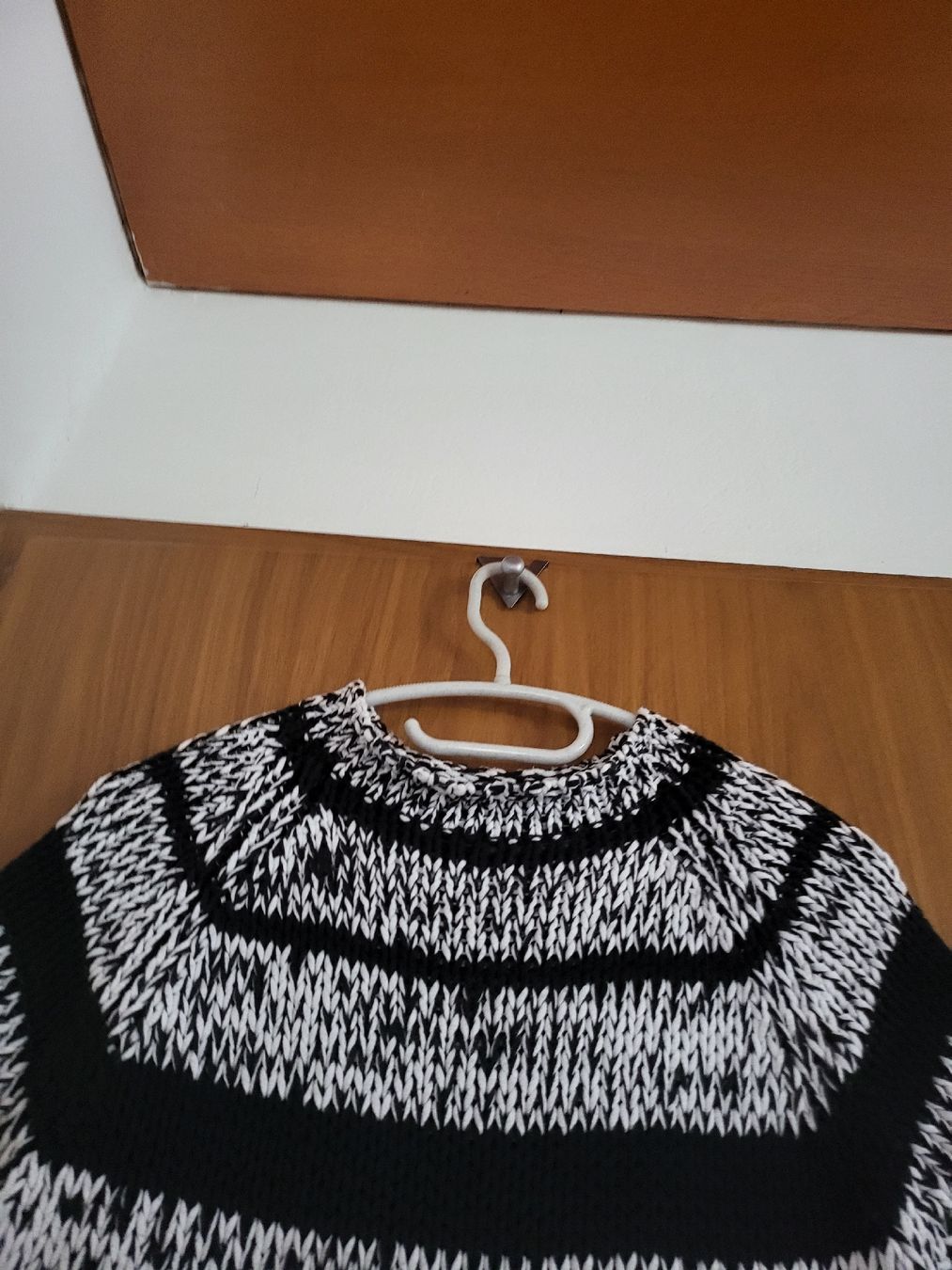 Luisa Cerano Maglioni & Felpe: Pull Luisa Cerano rayé noir/blanc, taille 38, coton – Usato da Niedergösgen venduto da Eva2410 4