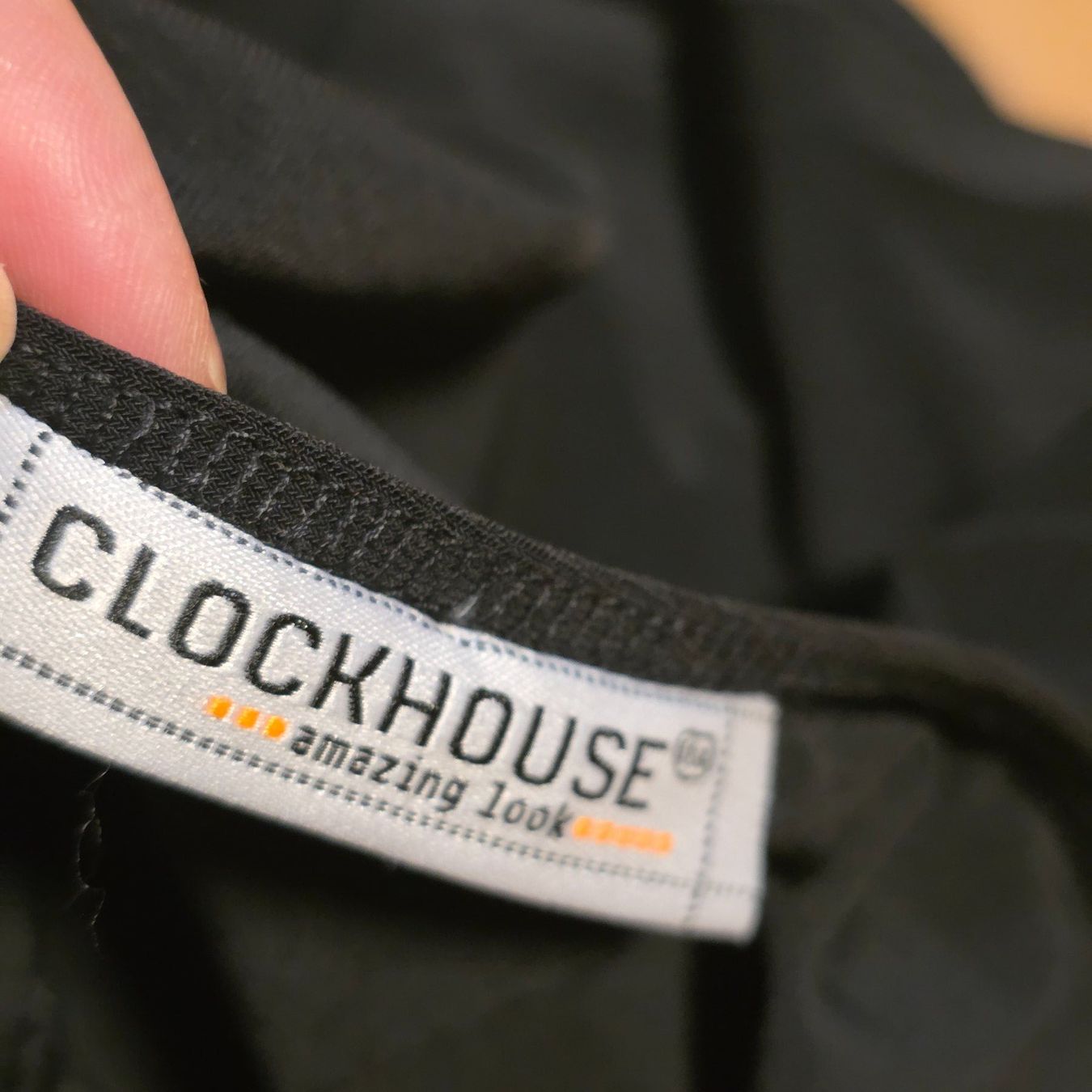 C&A Tops: Schwarzes Top S/M Clockhouse Halter Rüschen – Gebraucht aus Wald ZH von CapLux 3