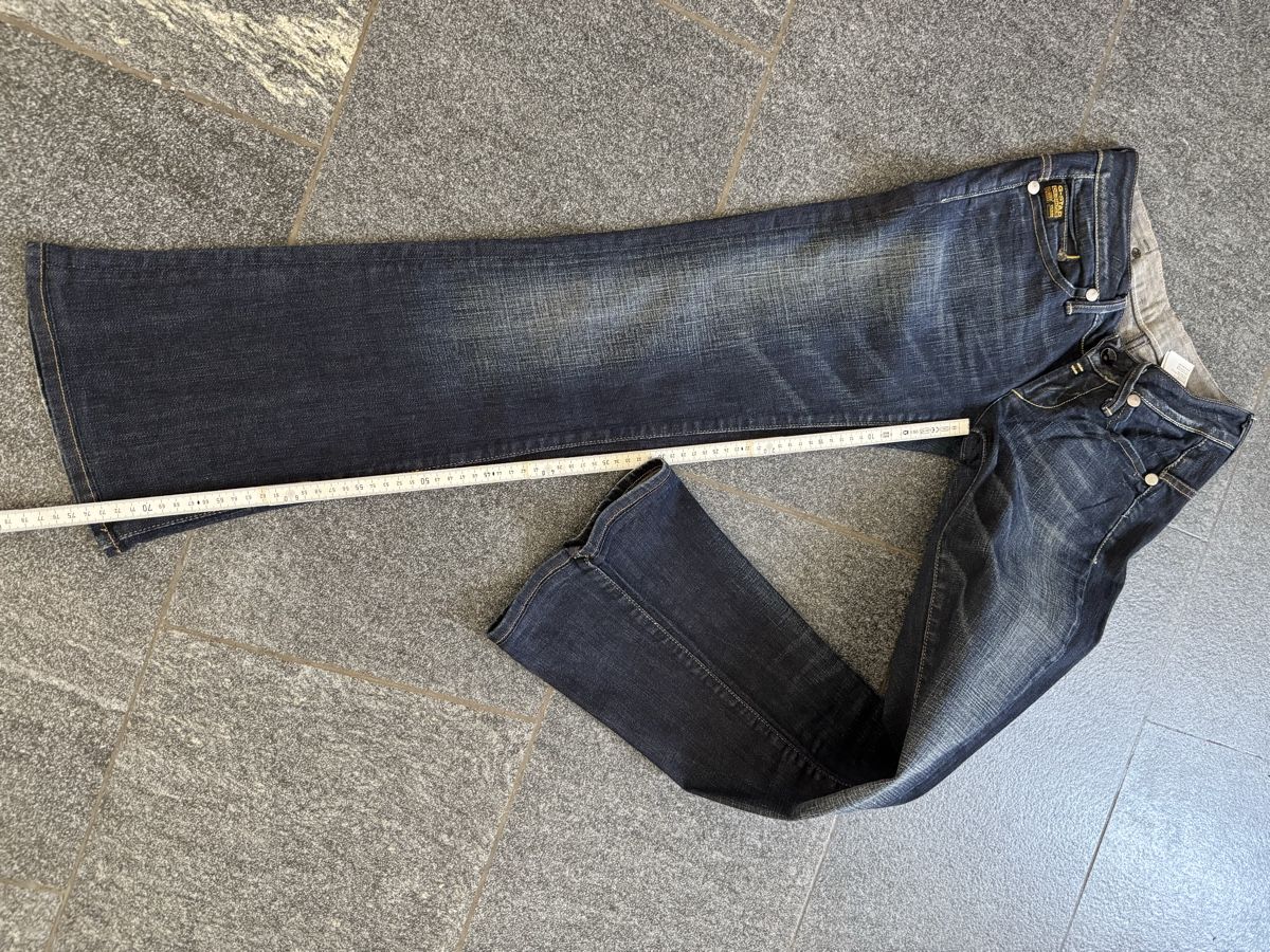 G-Star Jeans: G-Star Raw Jeans, Gr. 26 – Nuovo (secondo la descrizione) da Strengelbach venduto da lana40 4