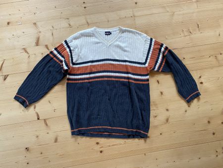 McNeal Pullover