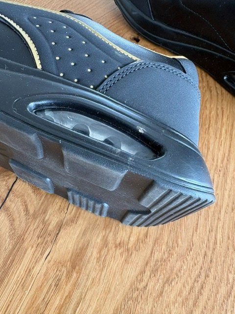On Chaussures femmes: ON Damenschuh, 2 Paar – Neuf (Voir description) à Wauwil par willibilli 9