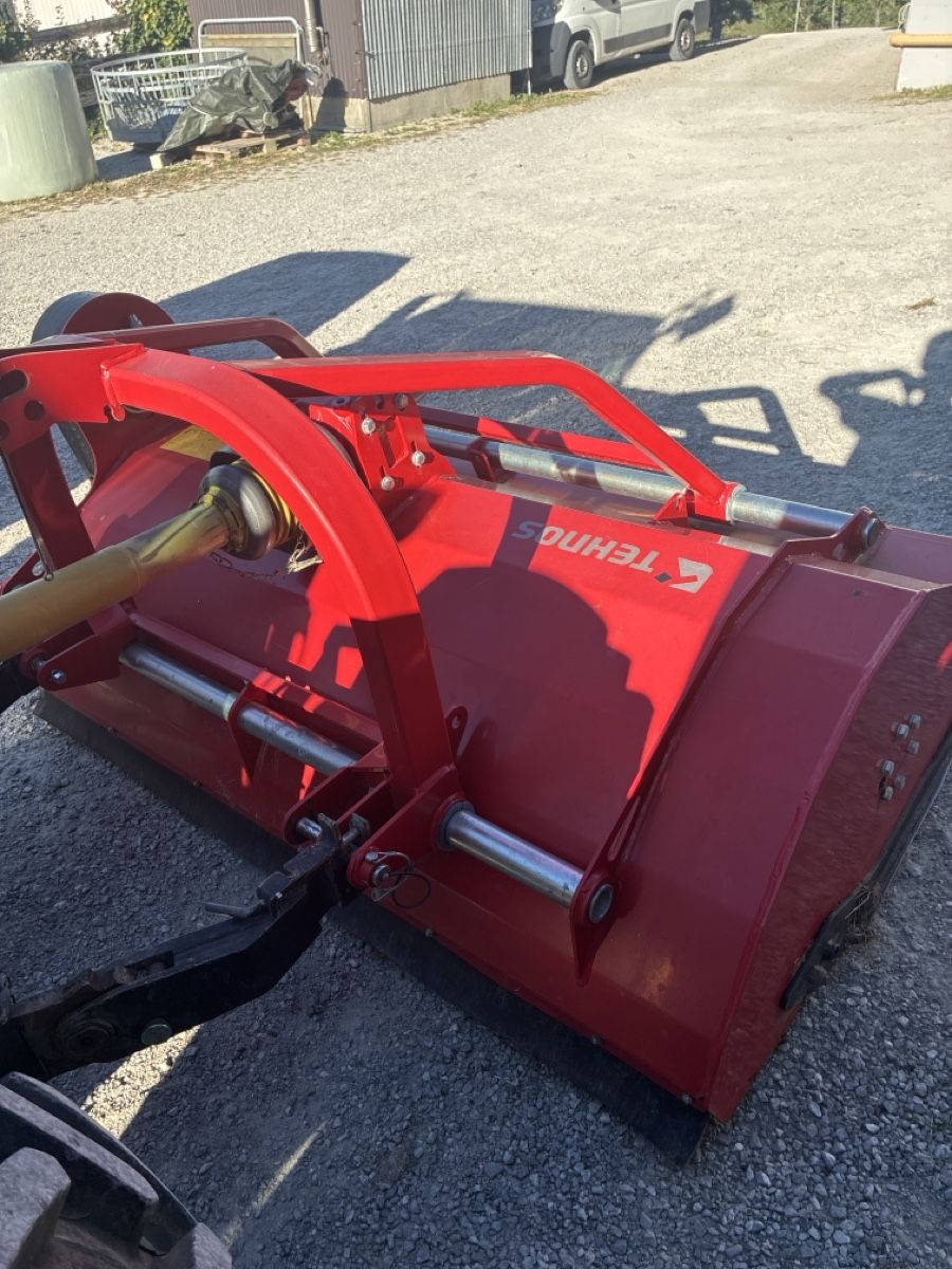 Toutes les machines: Tehnos Mulcher  – D'occasion à Rüschegg Gambach par Yanmar 3