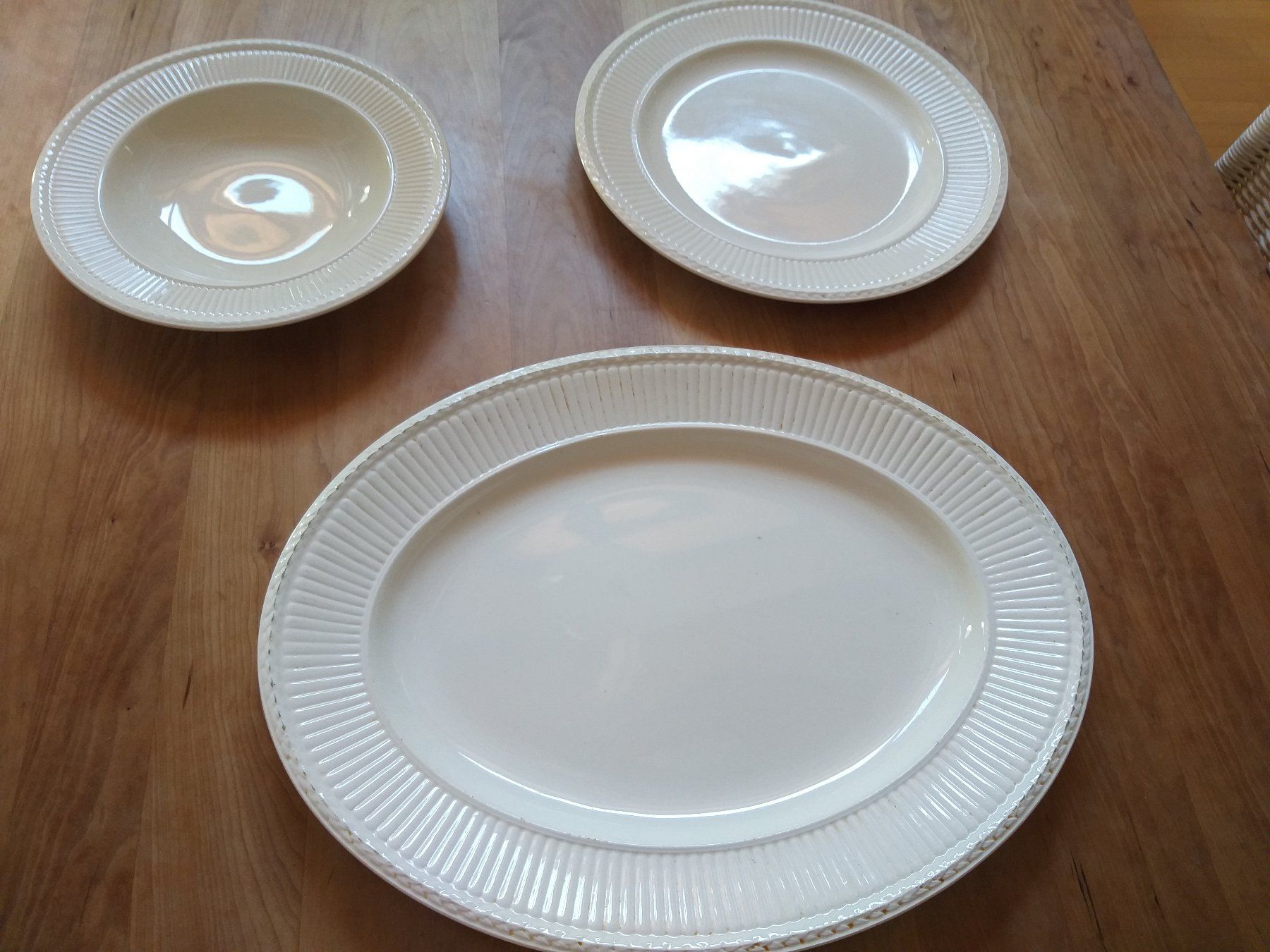 Wedgwood Servierplatten: Wedgewood Edme Servierplatten – Gebraucht aus Magden von utsalk