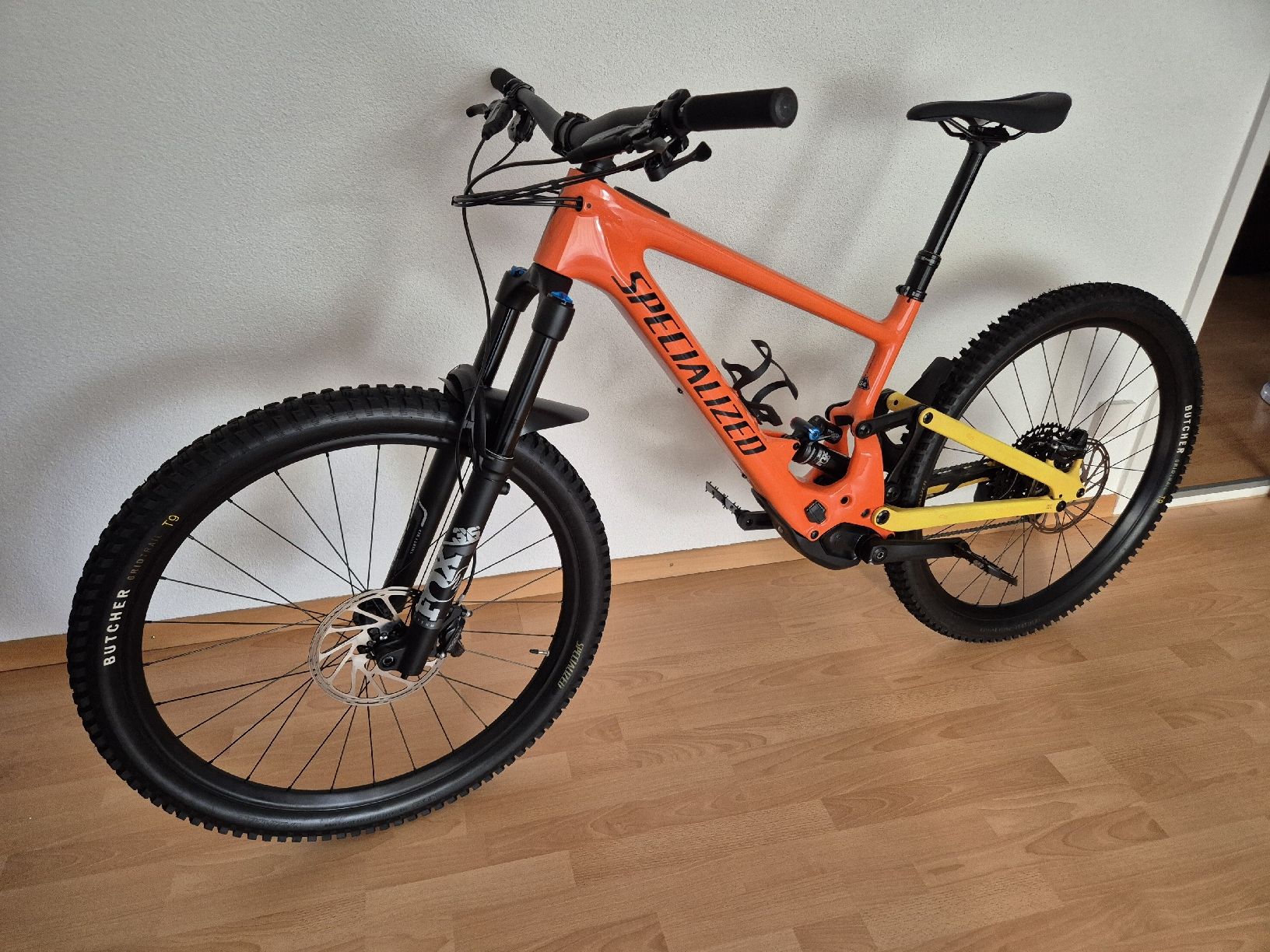 Specialized Velos: Specialized turbo kenevo sl comp carbon – Gebraucht aus Wittenbach von tsc_5tyv