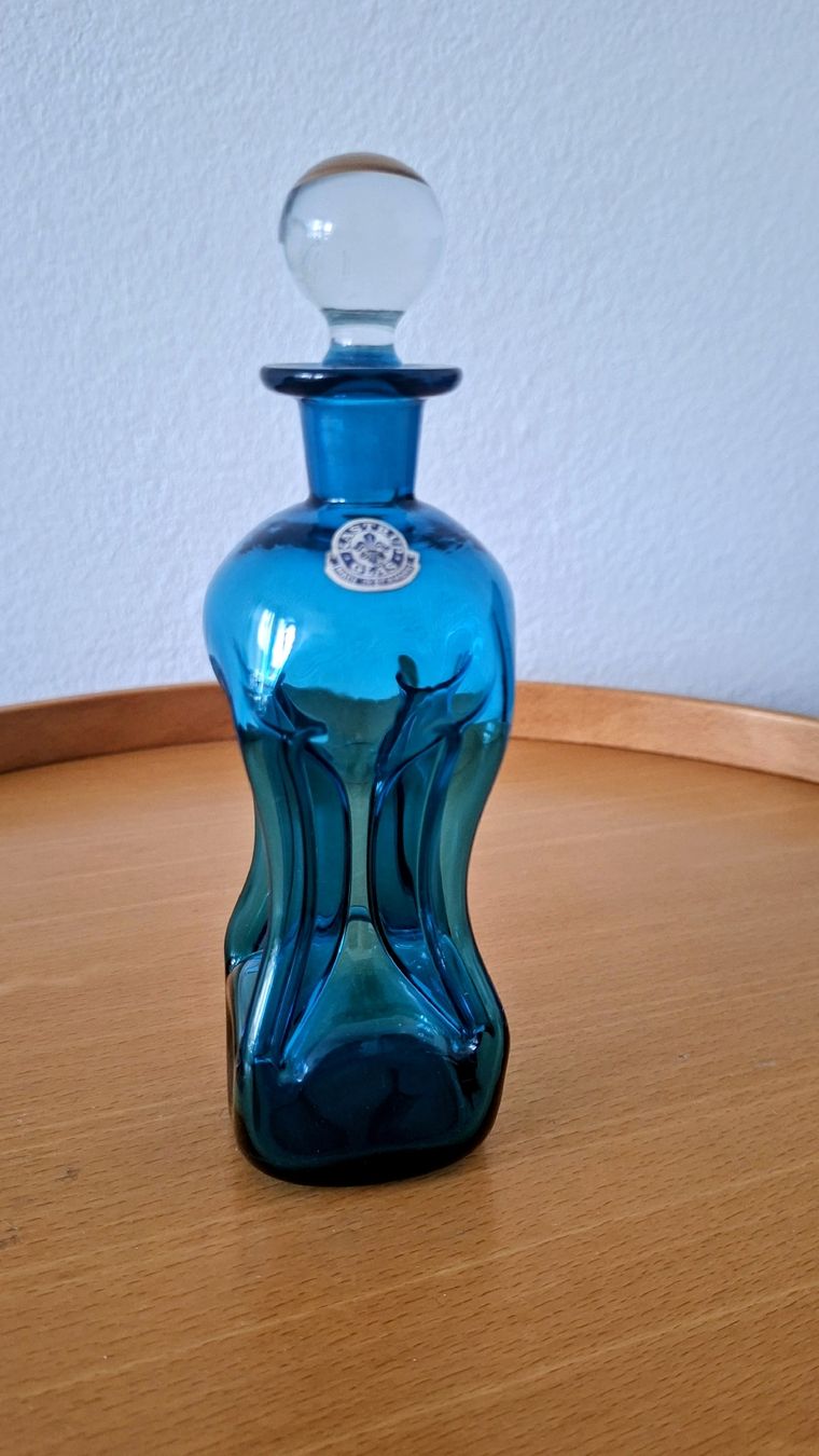 Caraffe: Kastrup Glas Karaffe blau Dänemark  – Usato da Luzern venduto da alpler1