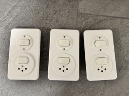 3 Lichtschalter mit Steckdose weiss