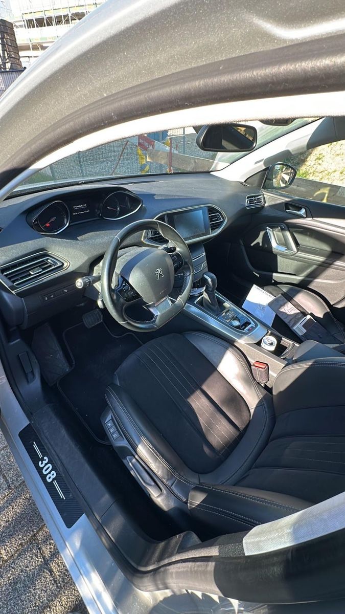 Peugeot Autos: Peugeot 308 1.2 THP – Gebraucht aus Mägenwil von ram_qs8f 4