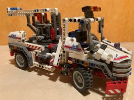 LEGO Technic - Dépanneuse - Parfait état