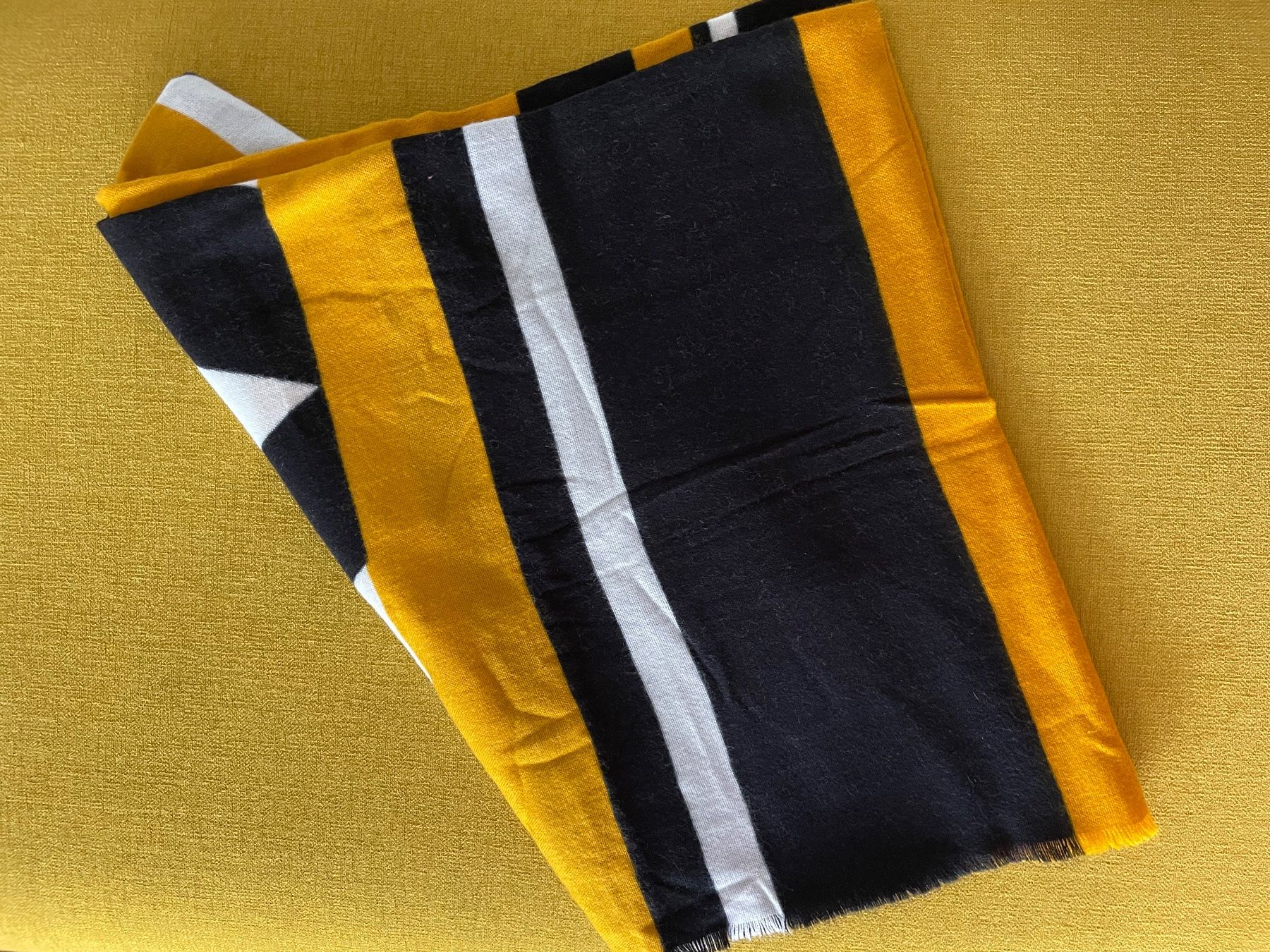 Zara Foulard & Sciarpe: Zara Damenschal – Nuovo e nell'imballaggio originale da Feusisberg venduto da Mila1122