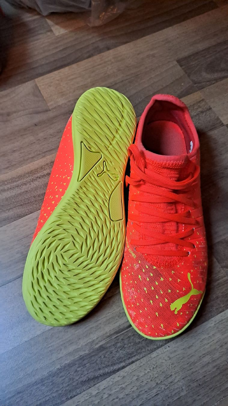 Puma Scarpe per ragazzi: Puma Hallenturnschuhe – Usato da gümmenen venduto da flower124 1